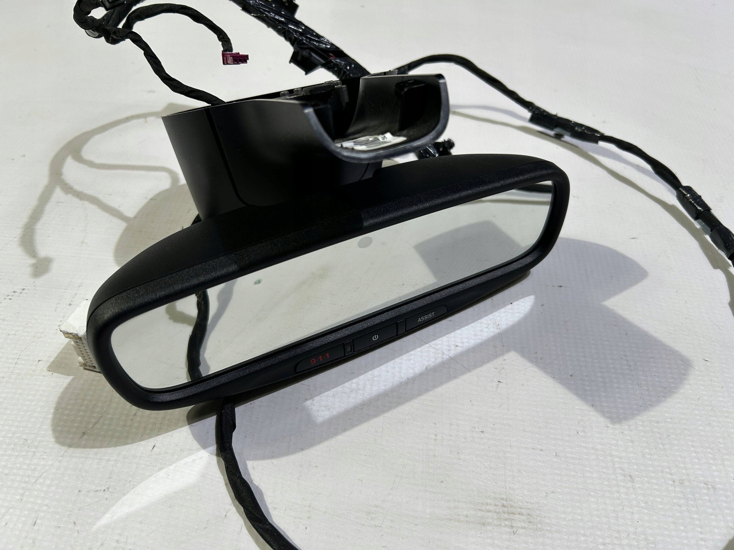 rear-view mirror inner sensor changes of the lights Dodge Durango 2014