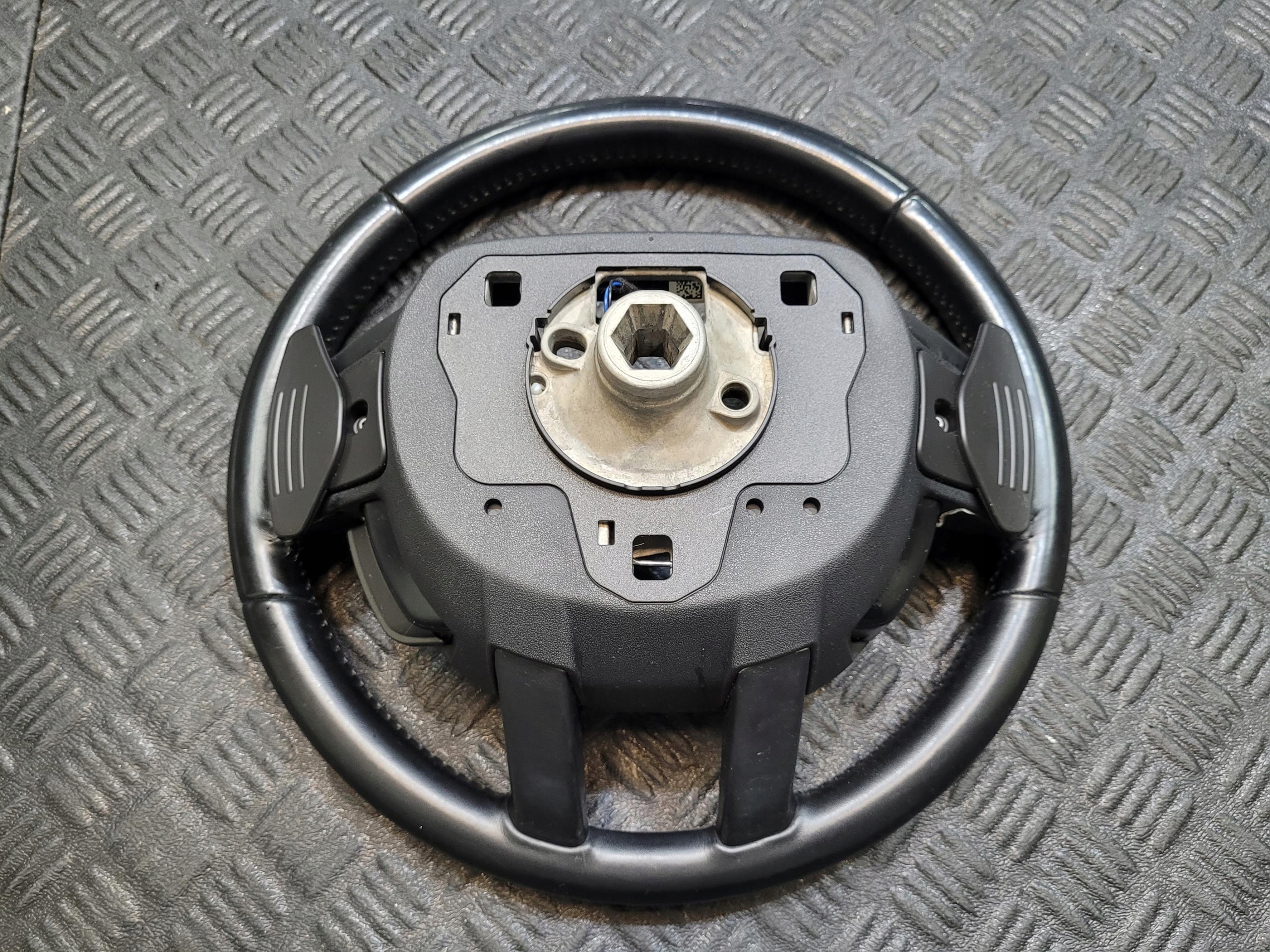 KIERWONICA MULTIFUNKCJA with shifting BJ32-3F563-RD RANGE ROVER EVOQUE L538