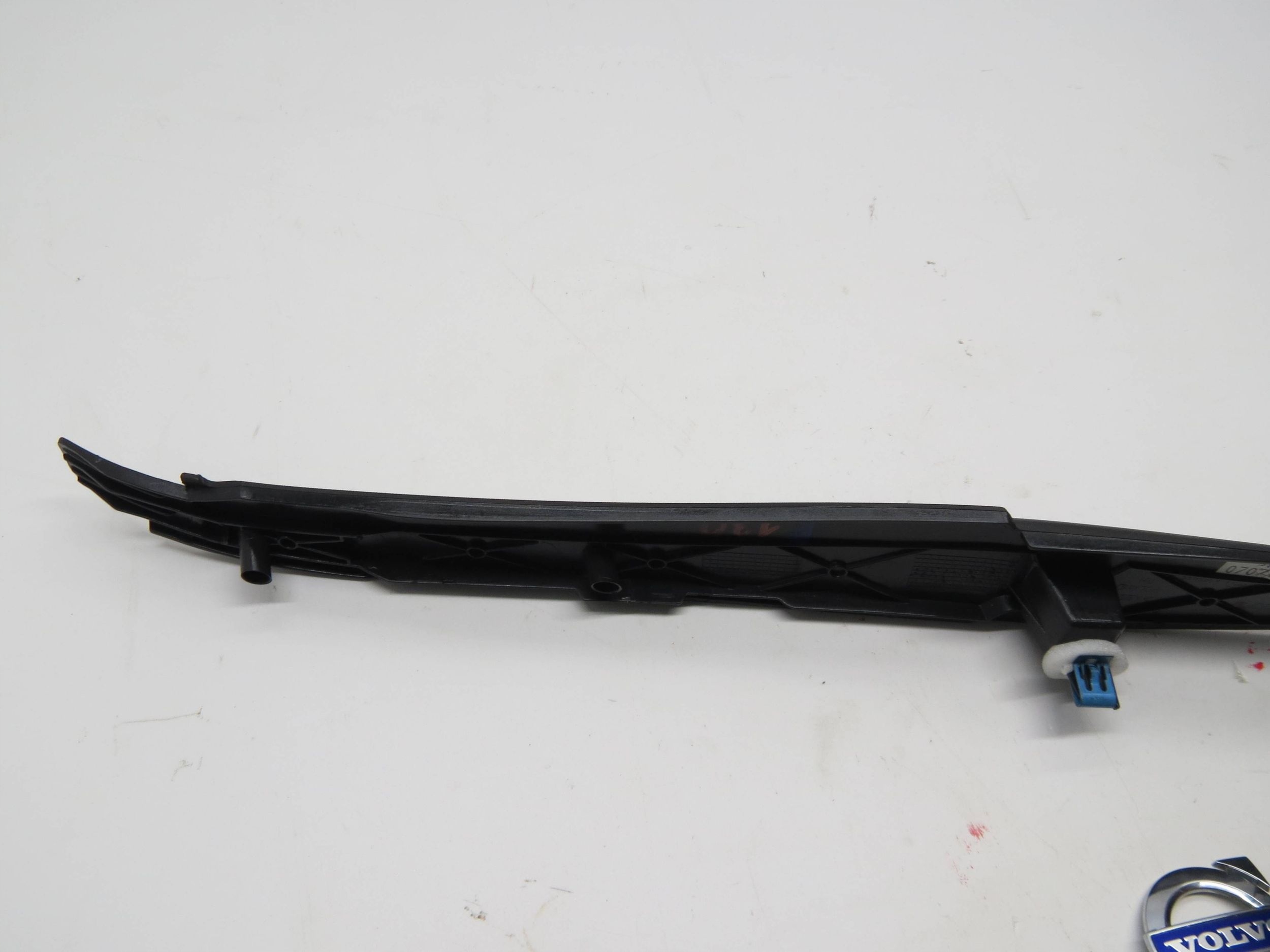 moulding threshold right front VOLVO V60 and S60 II 30715888 (2013-2018)R.