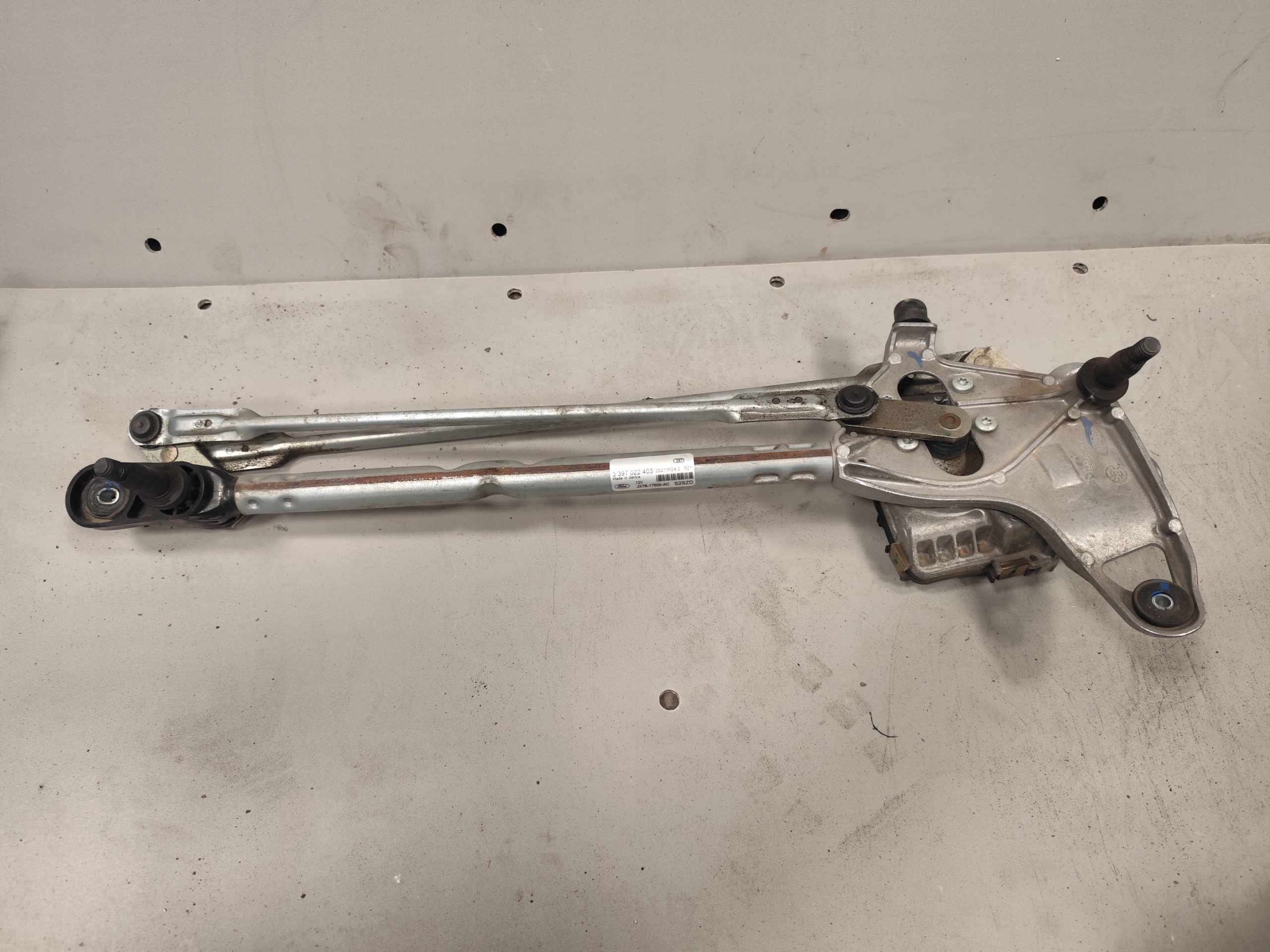 FORD FOCUS MK4 Wischergestänge