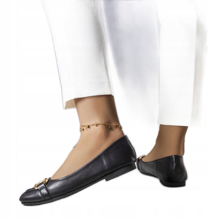 Czarne balerinki ze złotym zdobieniem r.40