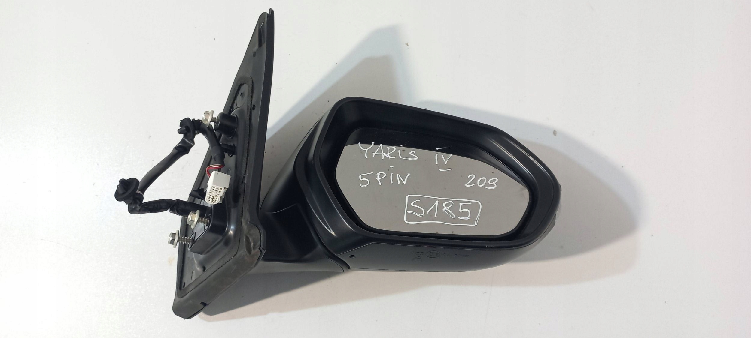 Toyota Yaris XP210 electrics mirror side door przednich 209