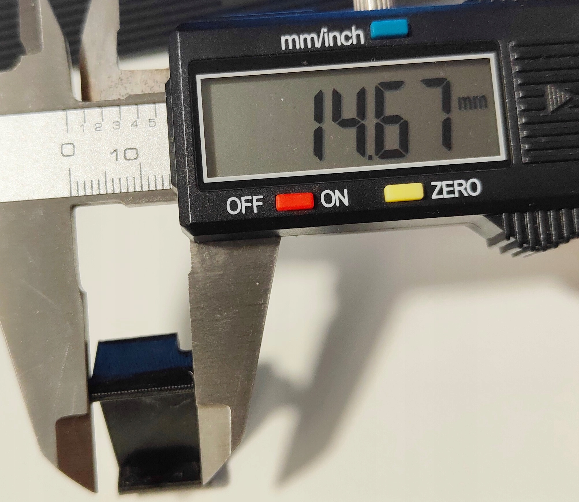 Ogranicznik drzwi Toyota YARIS I - zestaw wkładek Typ samochodu Samochody osobowe