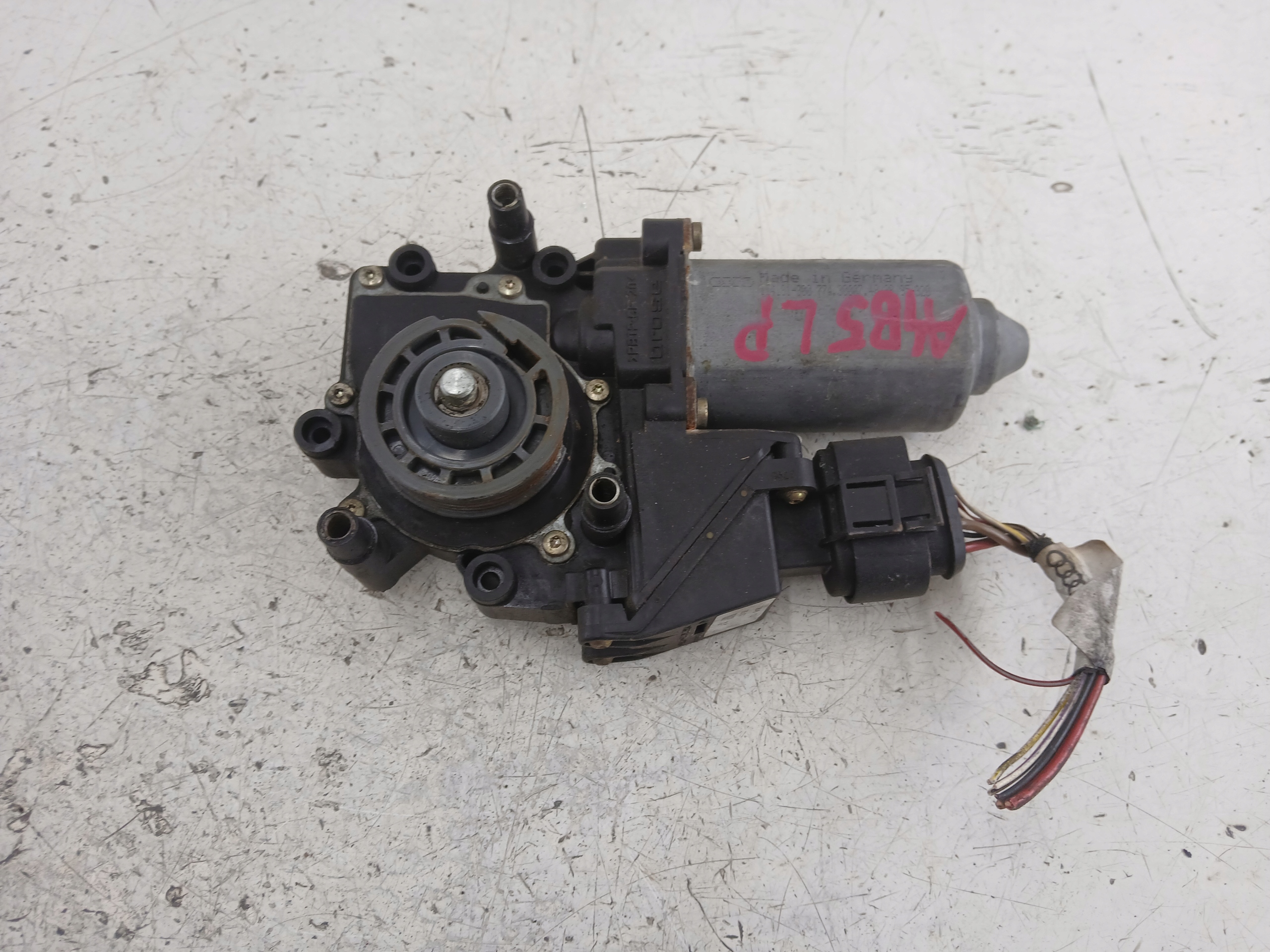 AUDI A4 B5 Motor Fenster links vorne