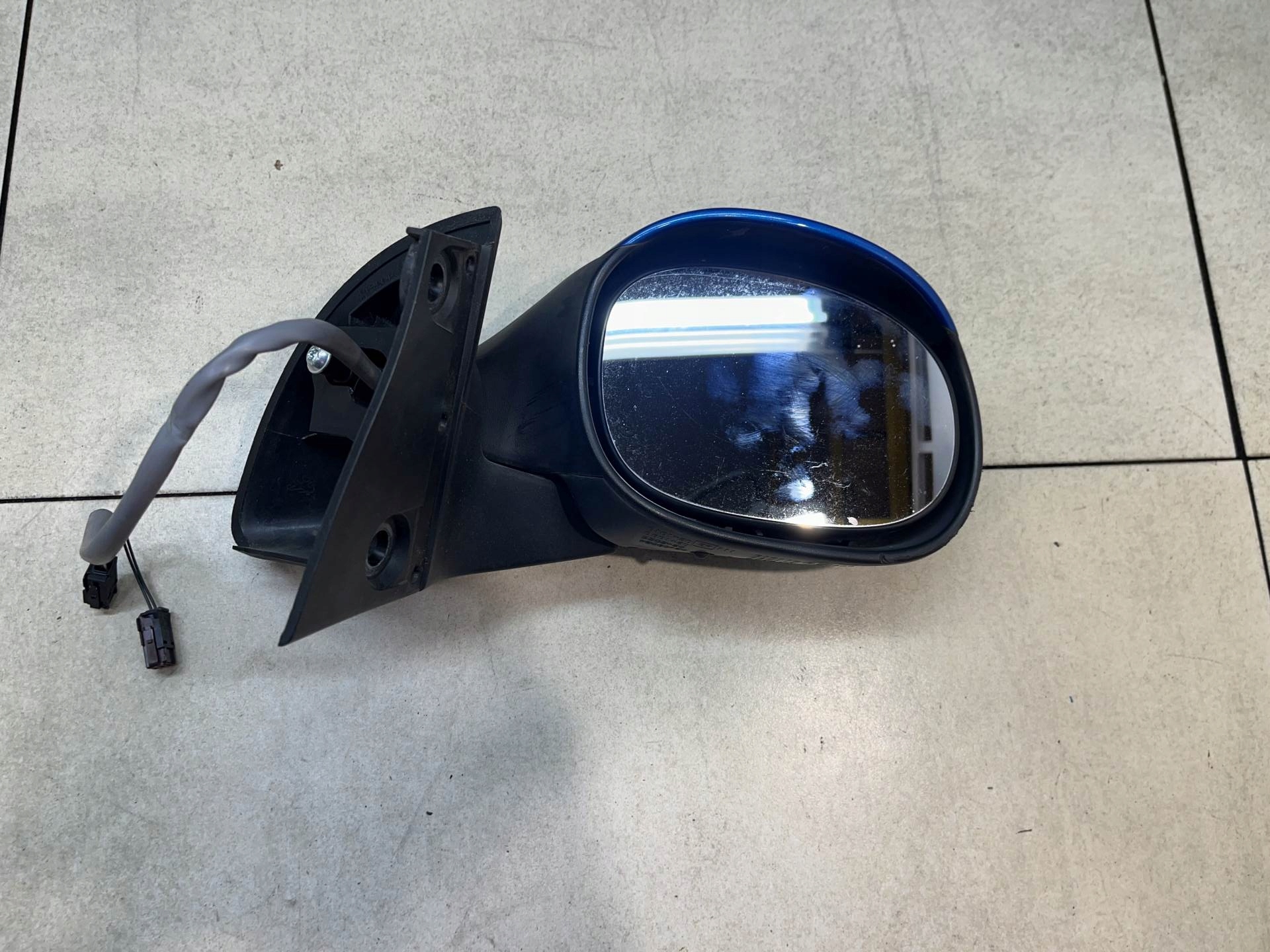 mirror exterior right front PEUGEOT 1007 1.4 16V 12364260D