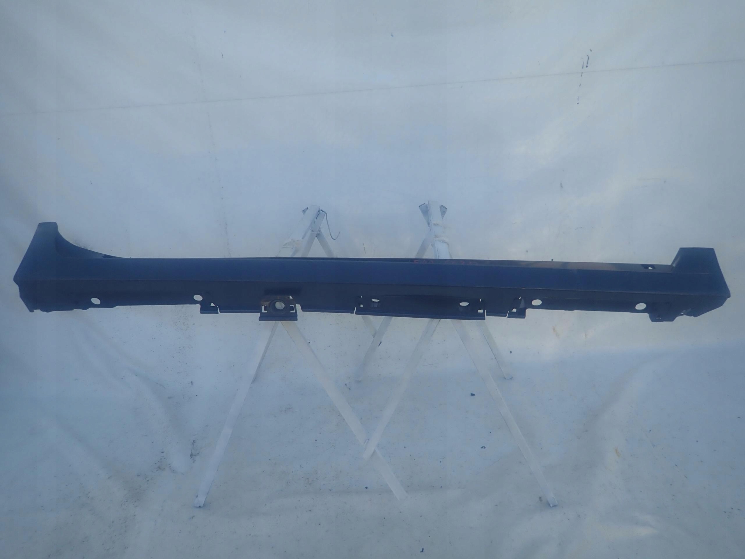 LEXUS CT 200H 10-13 threshold right moulding threshold