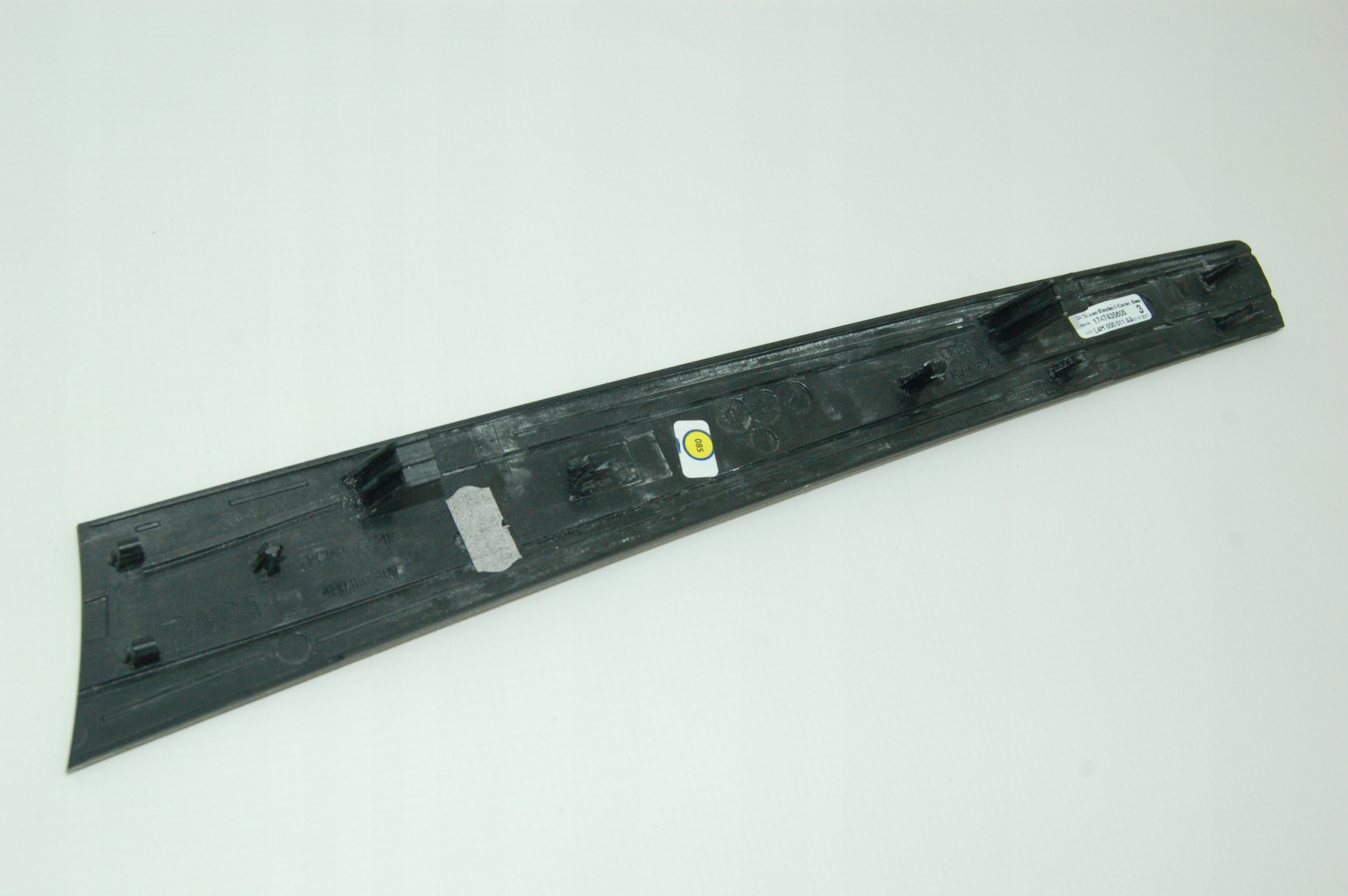 Listwa ozdobna dekor Audi A8 S8 4H0867409 Numer katalogowy części 4H0867409