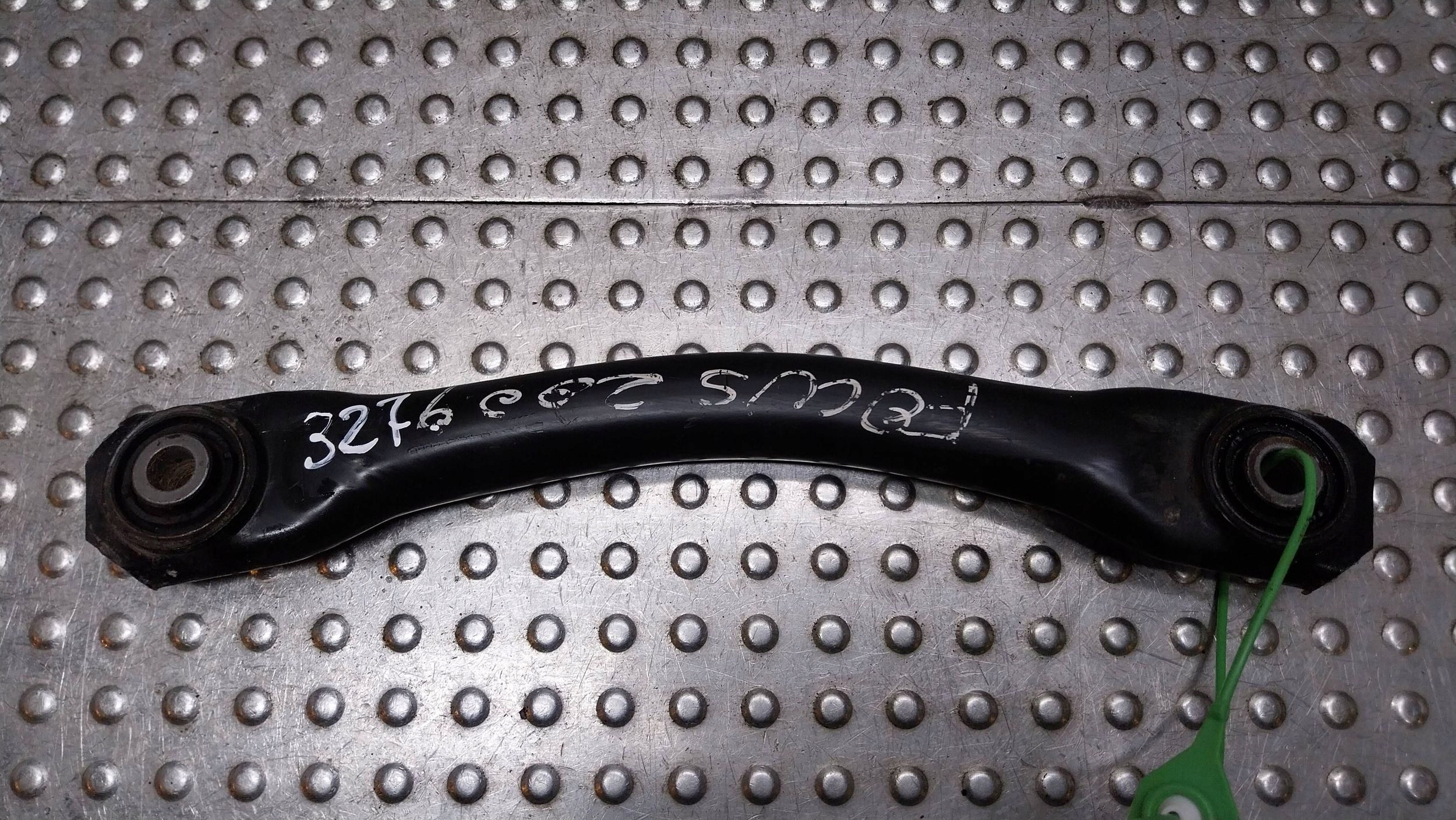 arm left right rear part upper 1M51-5500-BA FORD FOCUS MK1
