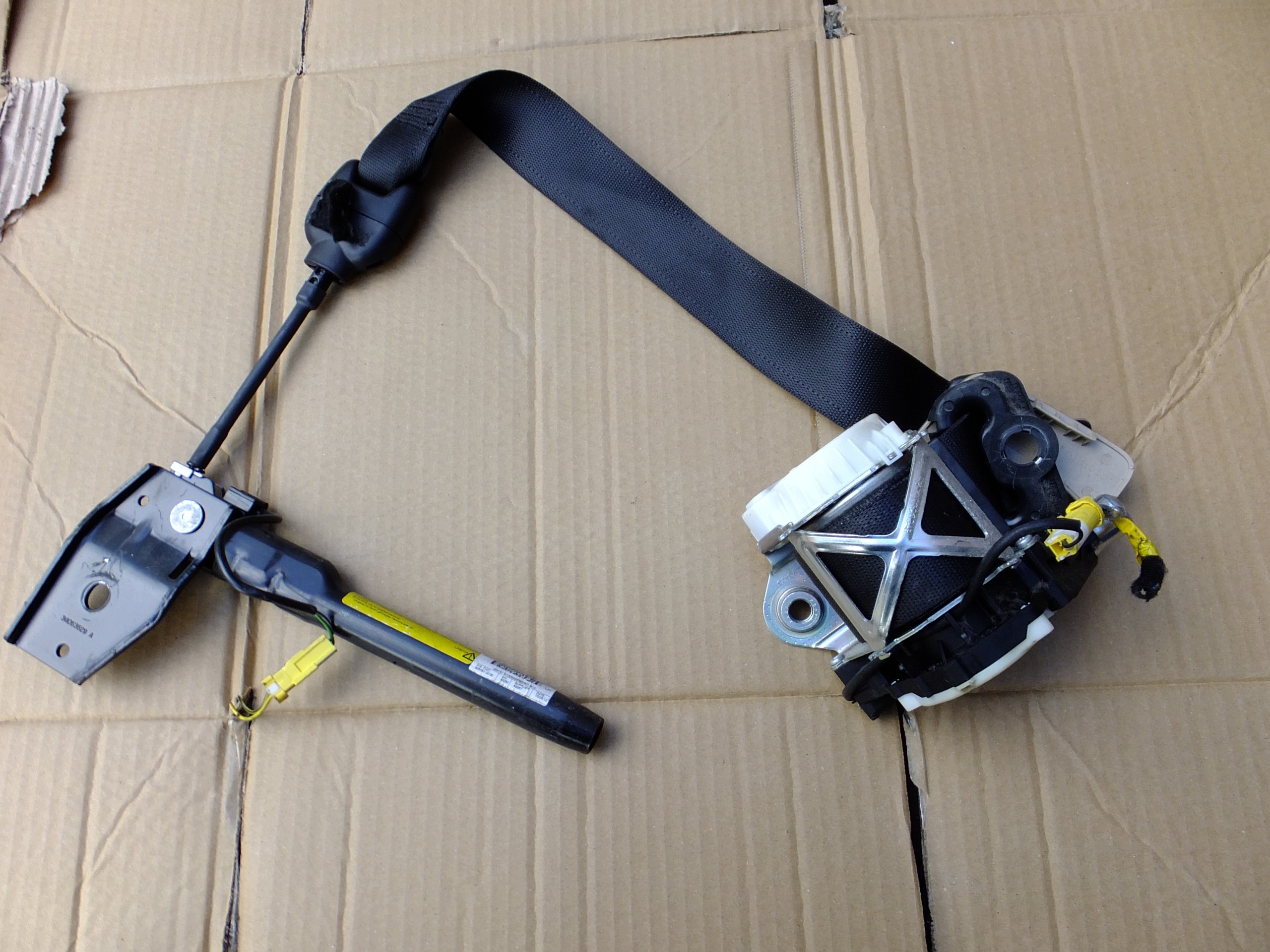 seat belt left front lancia delta III 07355269740