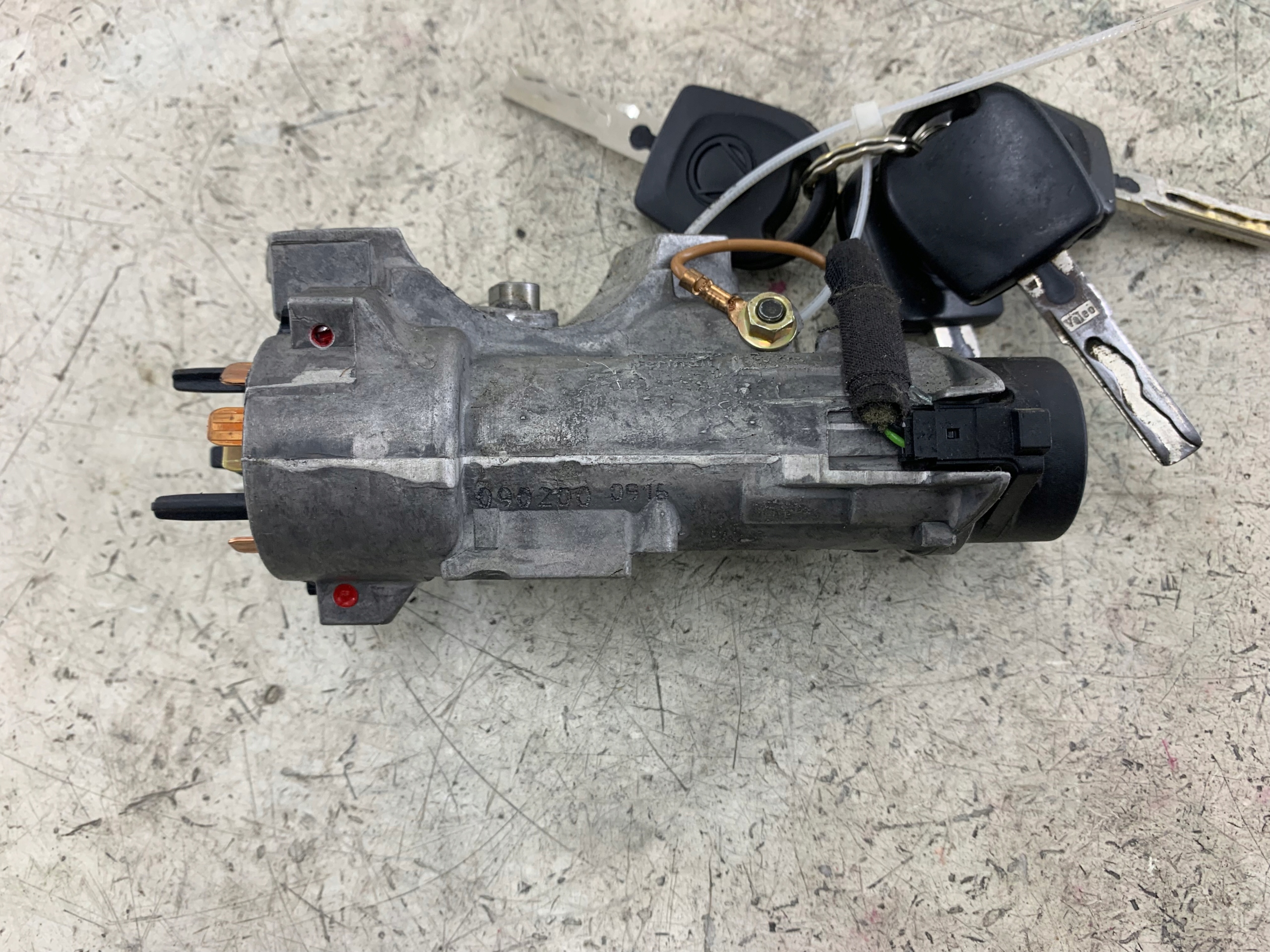 VW PASSAT B5 GOLF IV ignition + key 4 SZTUKI 4B0905851C