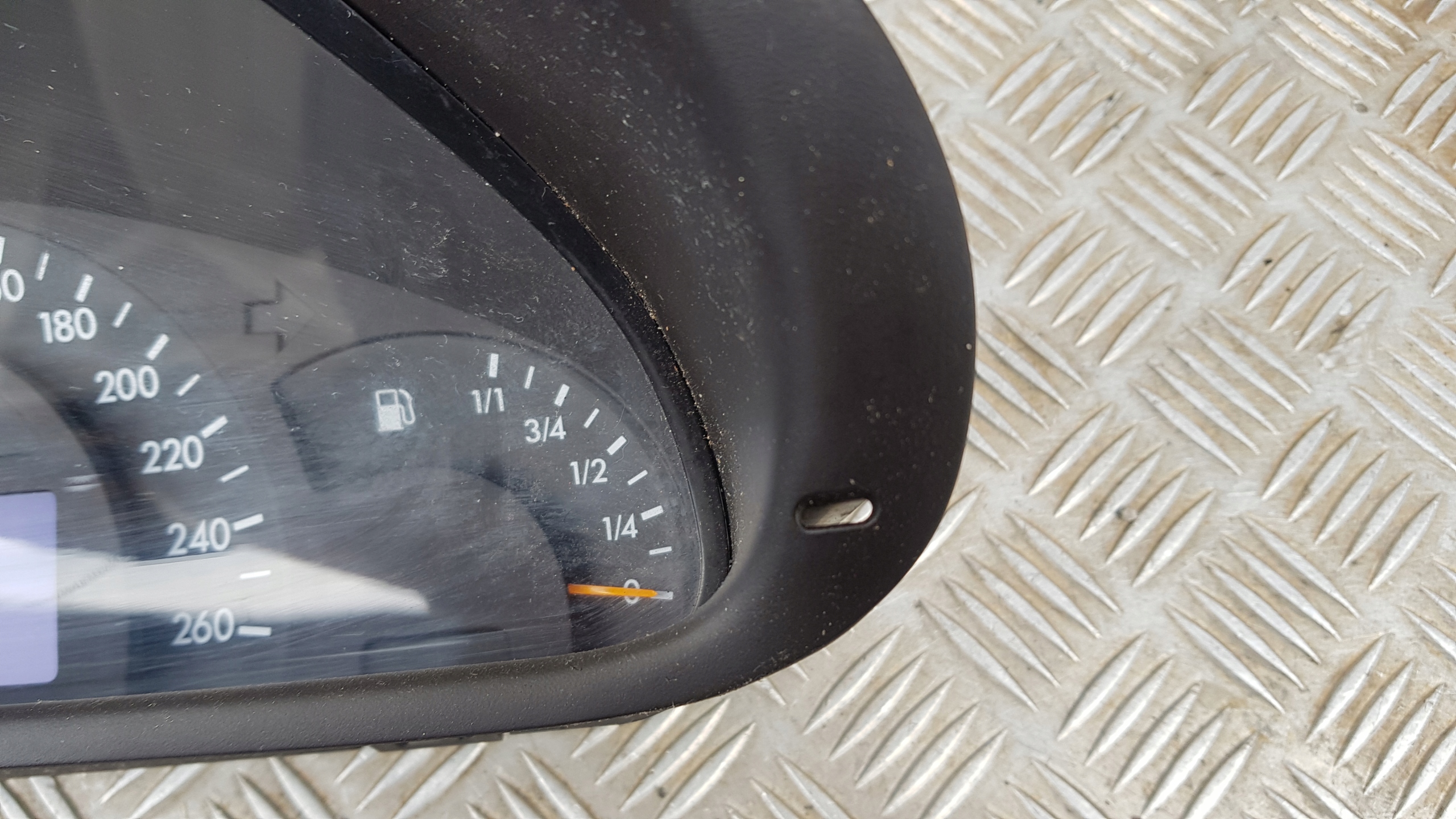 MERCEDES W203 dials clock 1.8K A2035407611