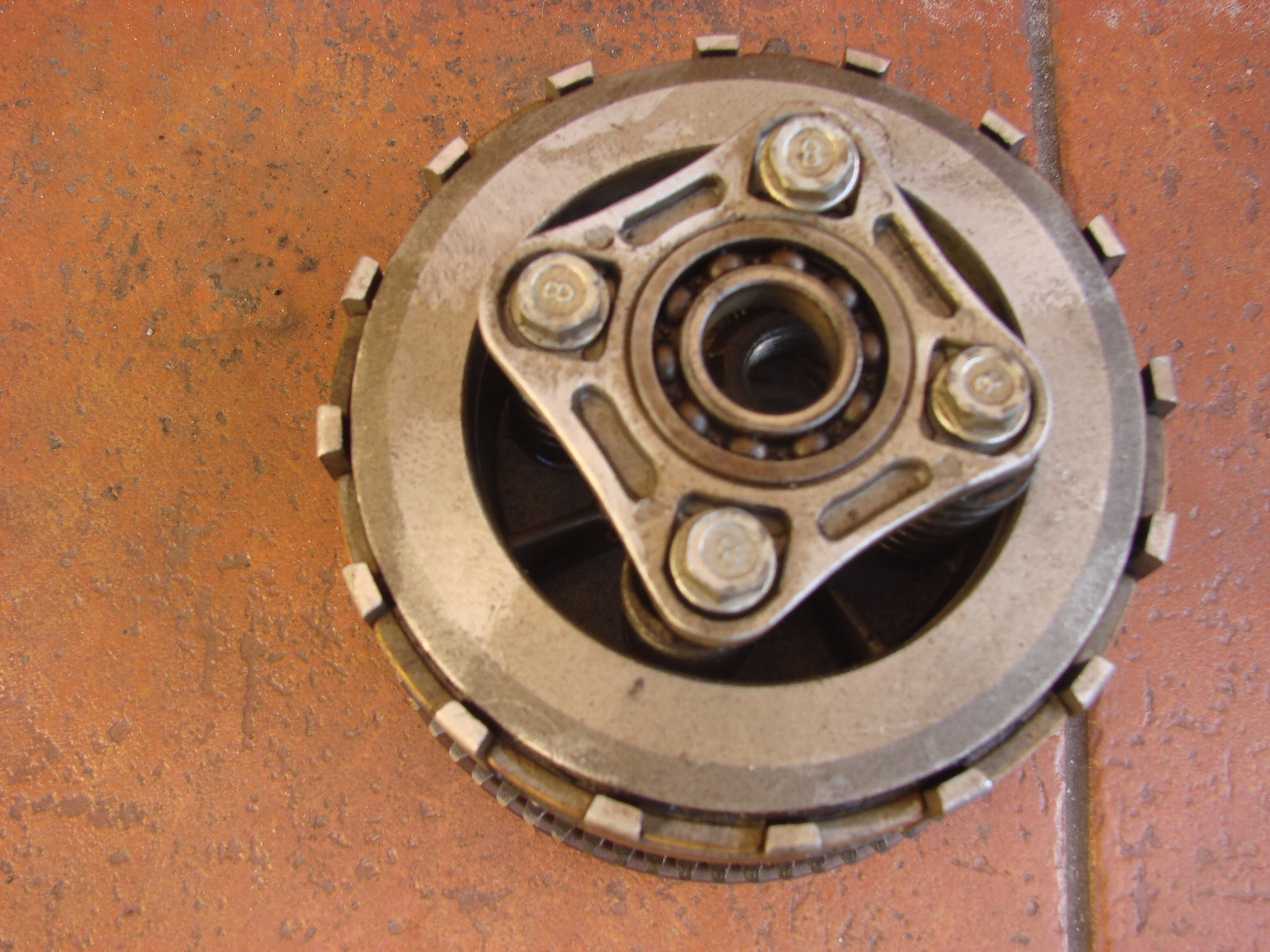 DAELIM VS 125 КОРЗИНА СЦЕПЛЕНИЯ