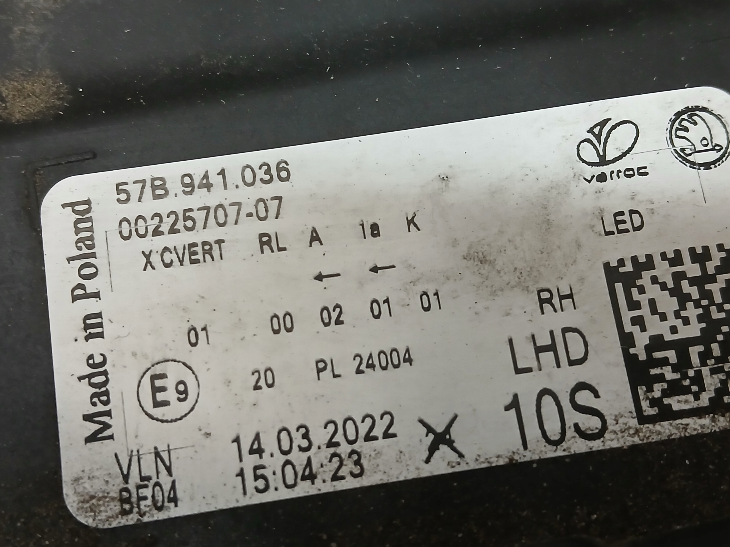 light front right SKODA KAROQ LIFT FULL LED 57B941036