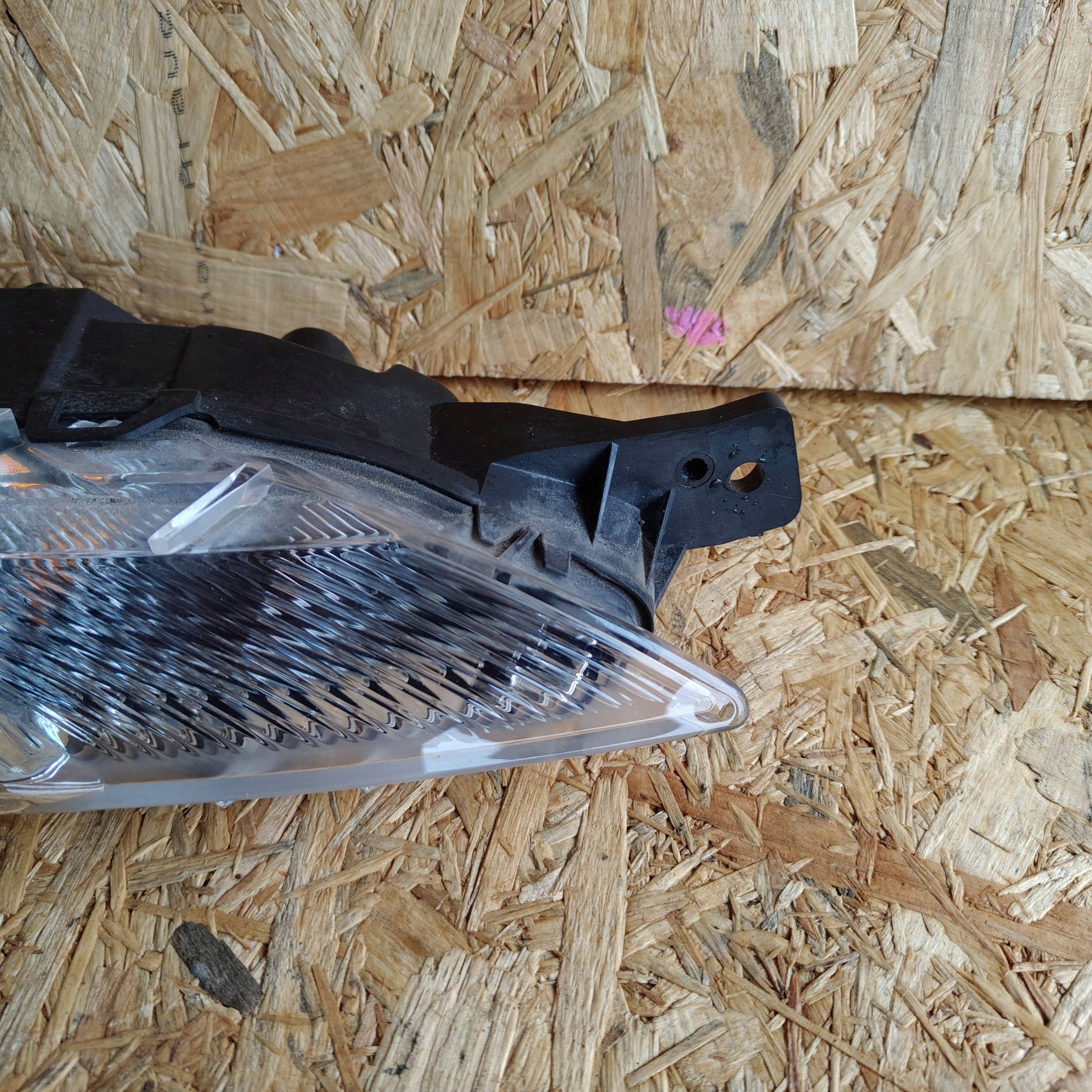 daytime running lights front side right Citroen C4 Grand Picasso