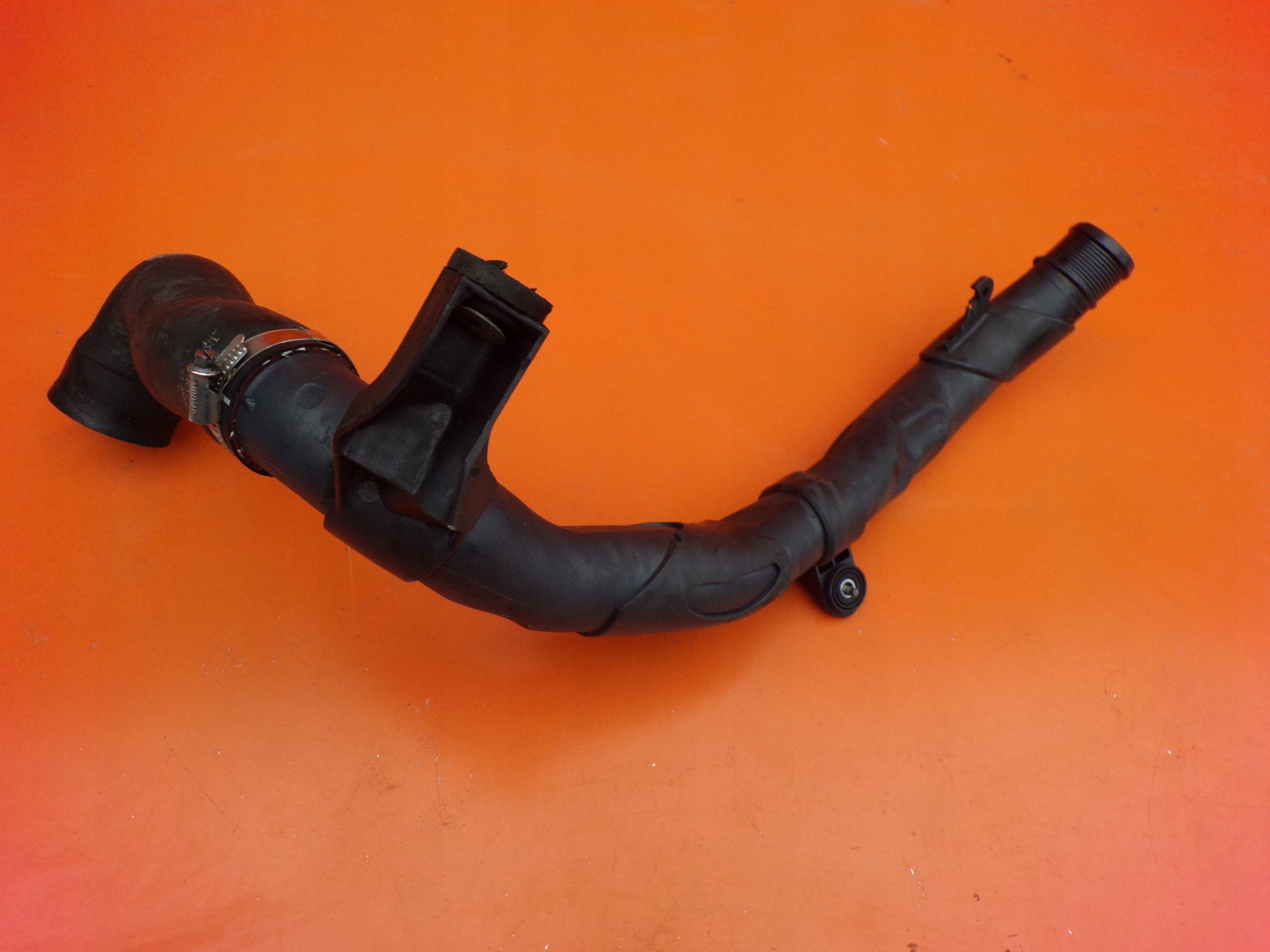 PRZEWOD RURA INTERCOOLERA 1 6 TDI OCTAVIA II 11R