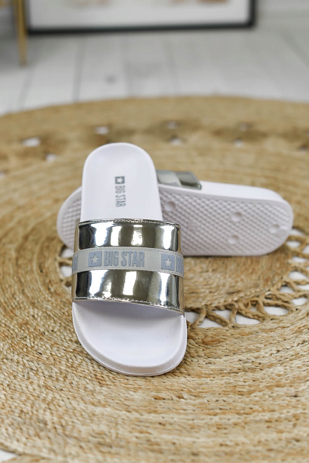 Klapki damskie basenowe BIG STAR srebrne (39) Rozmiar 39