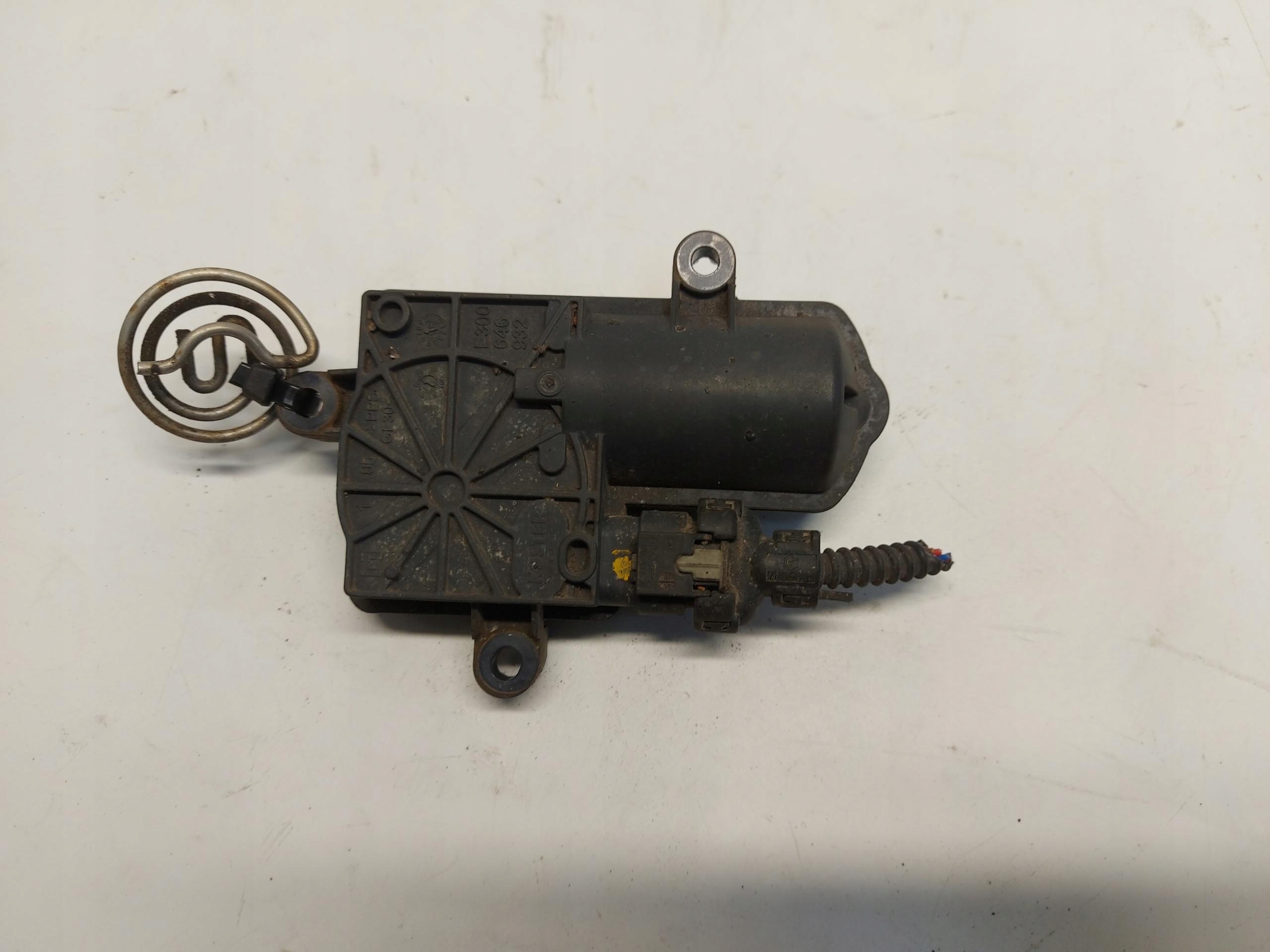 VW Arteon 3G8 2018r motor výfuku 4N0133246