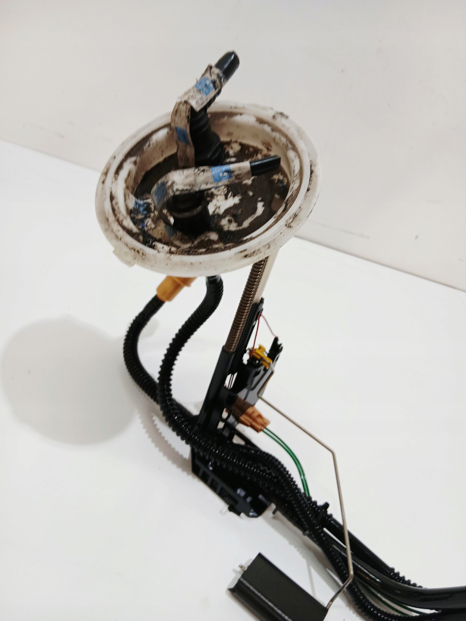 feed pump float BMW E60 E61 LIFT 3.0D 6765848