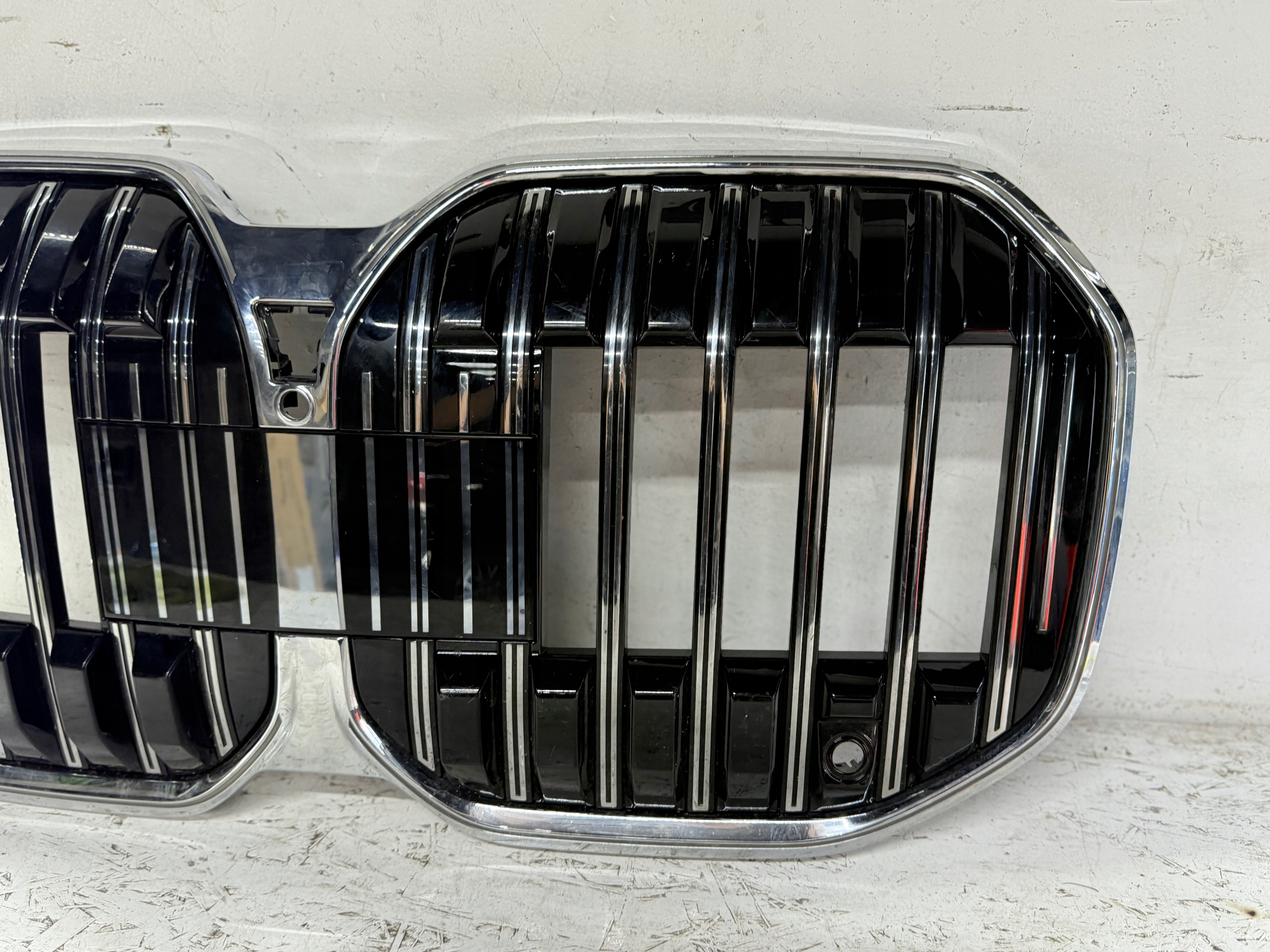BMW i7 G70 Kühlergrill FRONTGRILL Kühlergitter 5A261E9 - Thumbnail 4