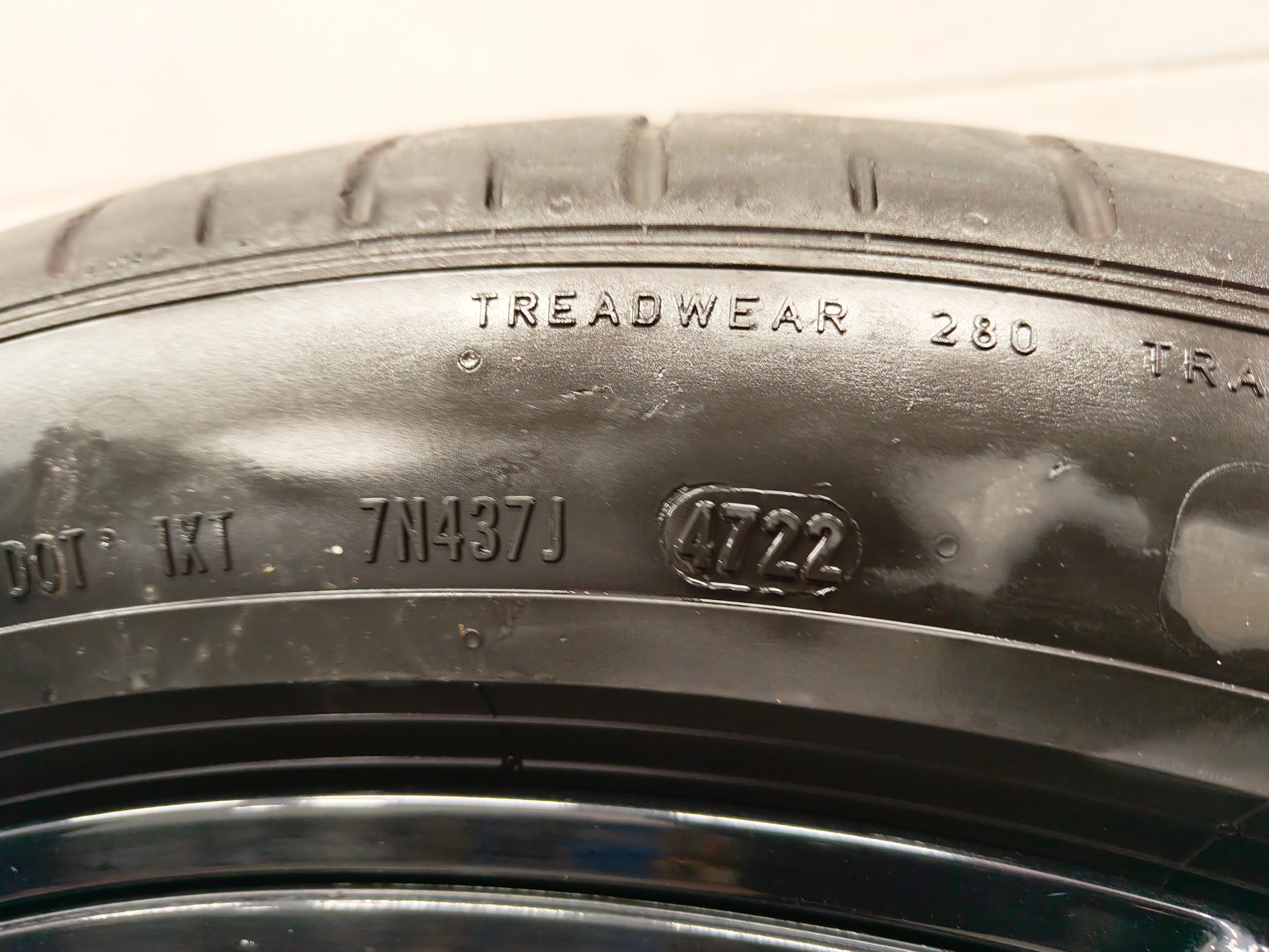 BMW iX i20 wheels discs 22 CALE tyres summer PIRELLI 275/40R22 m-packet