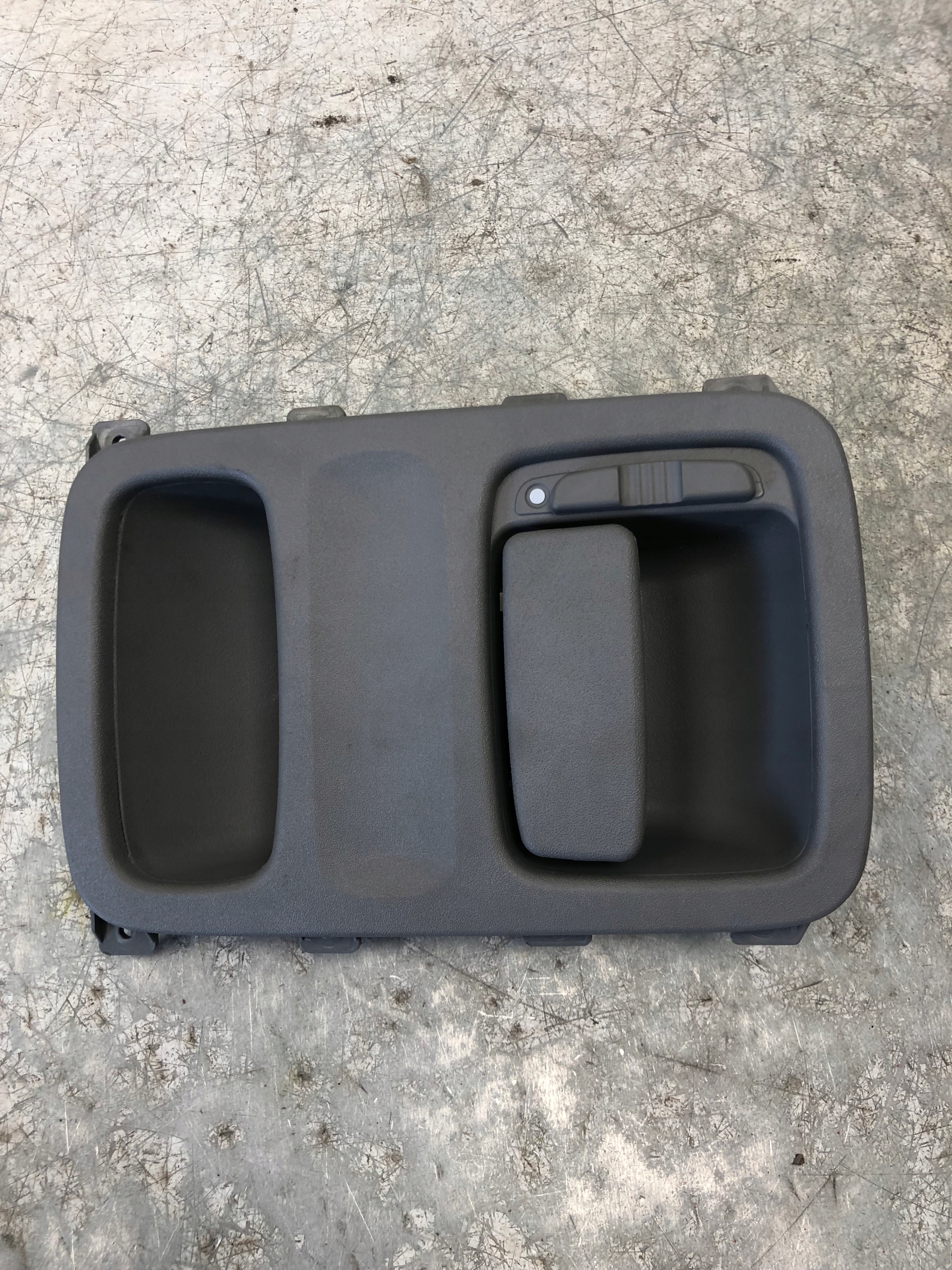 handle inner rear part MERCEDES SPRINTER W906 A9067600061