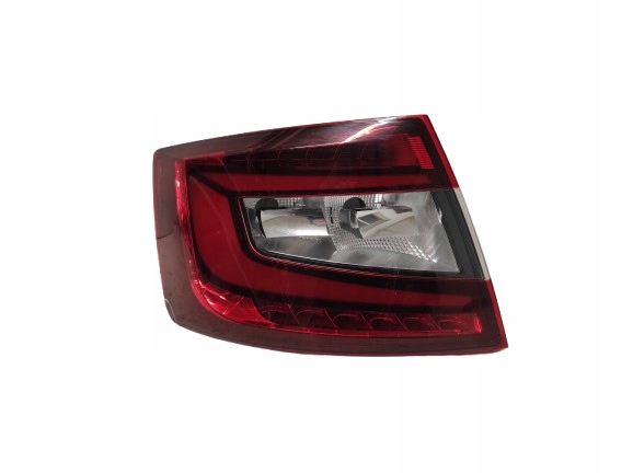 SKODA OCTAVIA 3 III LIFT 16- SEDAN LIFTBACK LAMPA LEWA TYŁ 5E5945207