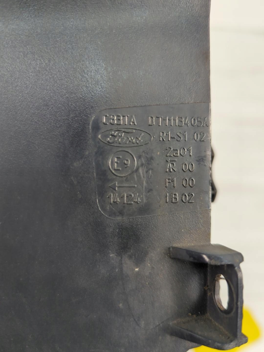 фонарь правый FORD TRANSIT DT1113405AC