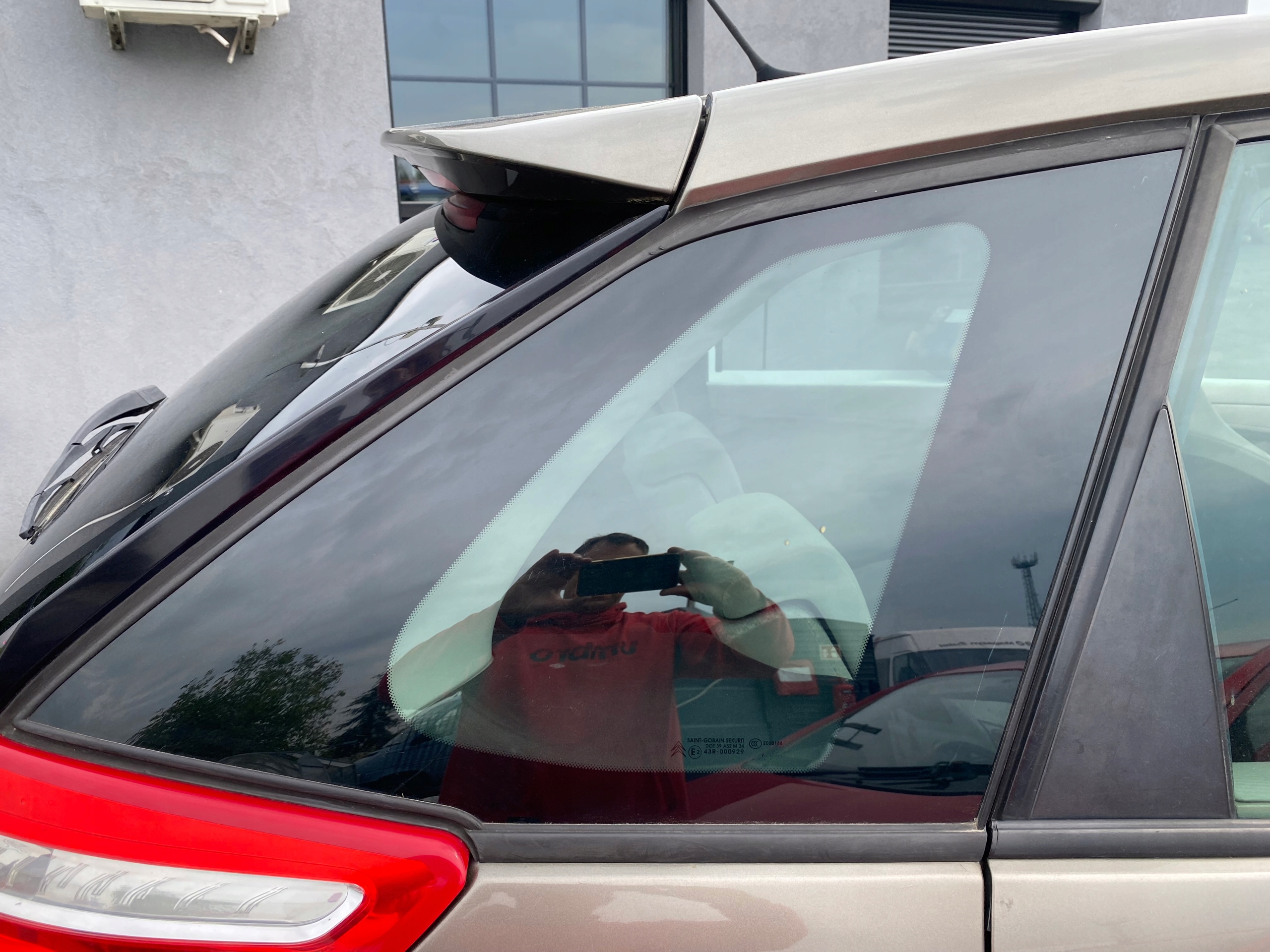 Citroen C4 Picasso 06-13 SZYBA KAROSERYJNA boczna prawa lewa