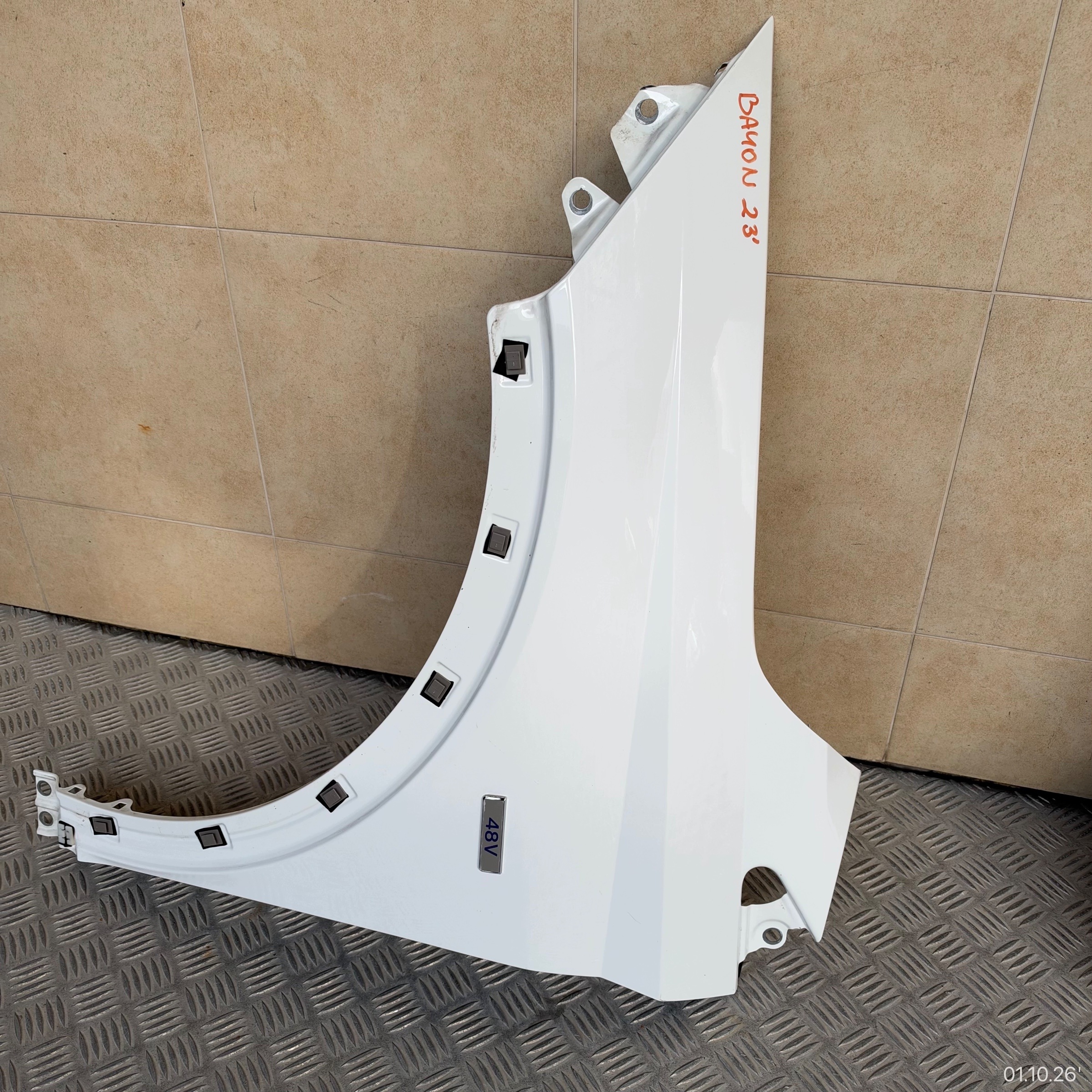 fender front left HYUNDAI BAYON 2023 year