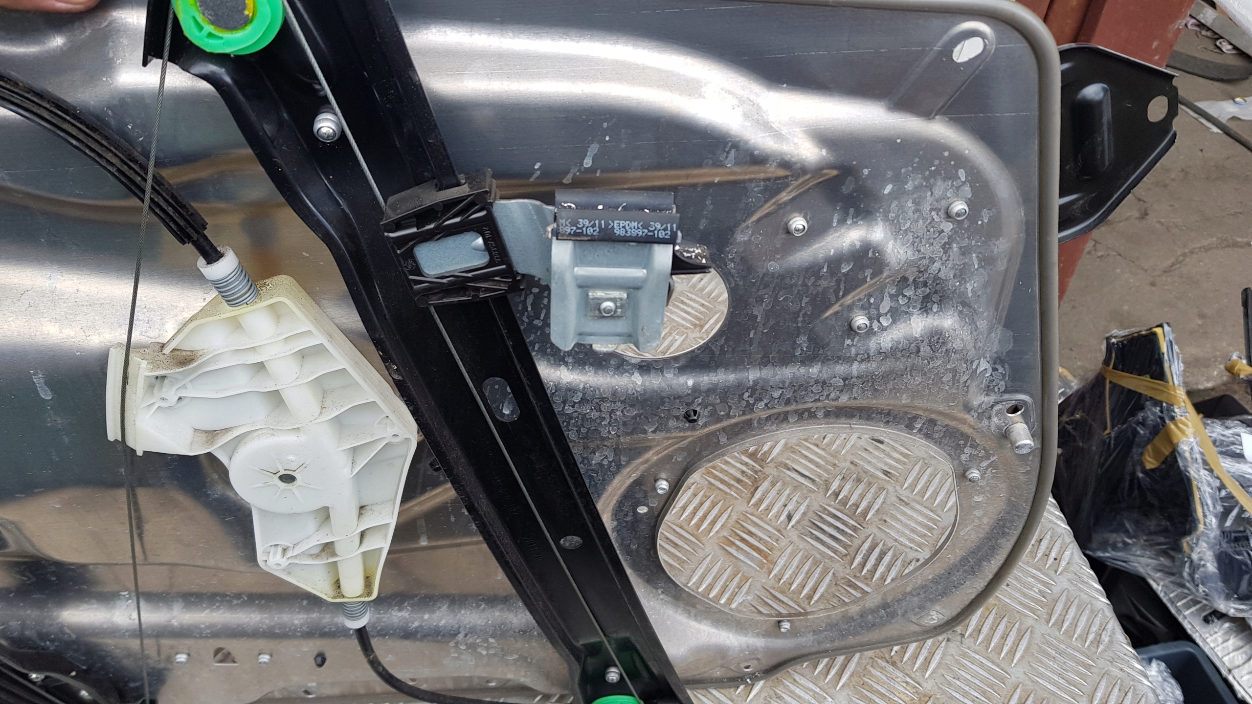 MERCEDES W212 window regulator right front a2128201102
