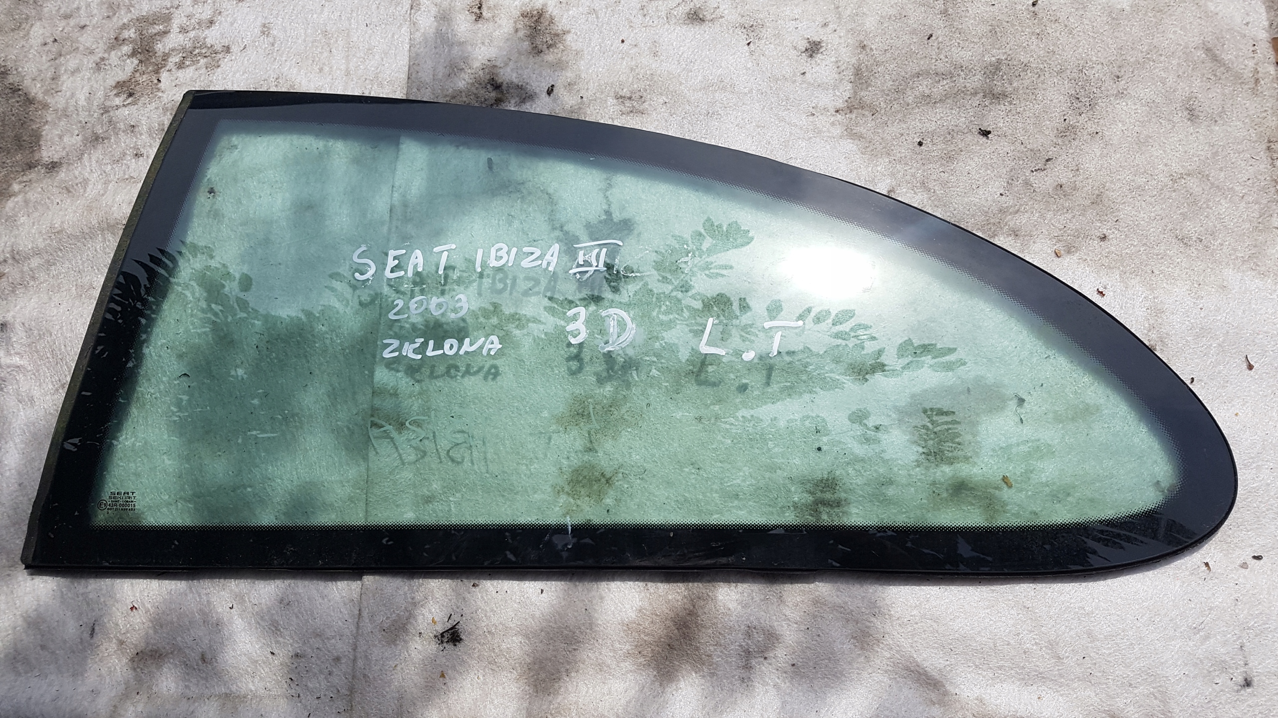 SEAT IBIZA III SZYBA LEWY TYŁ 3D