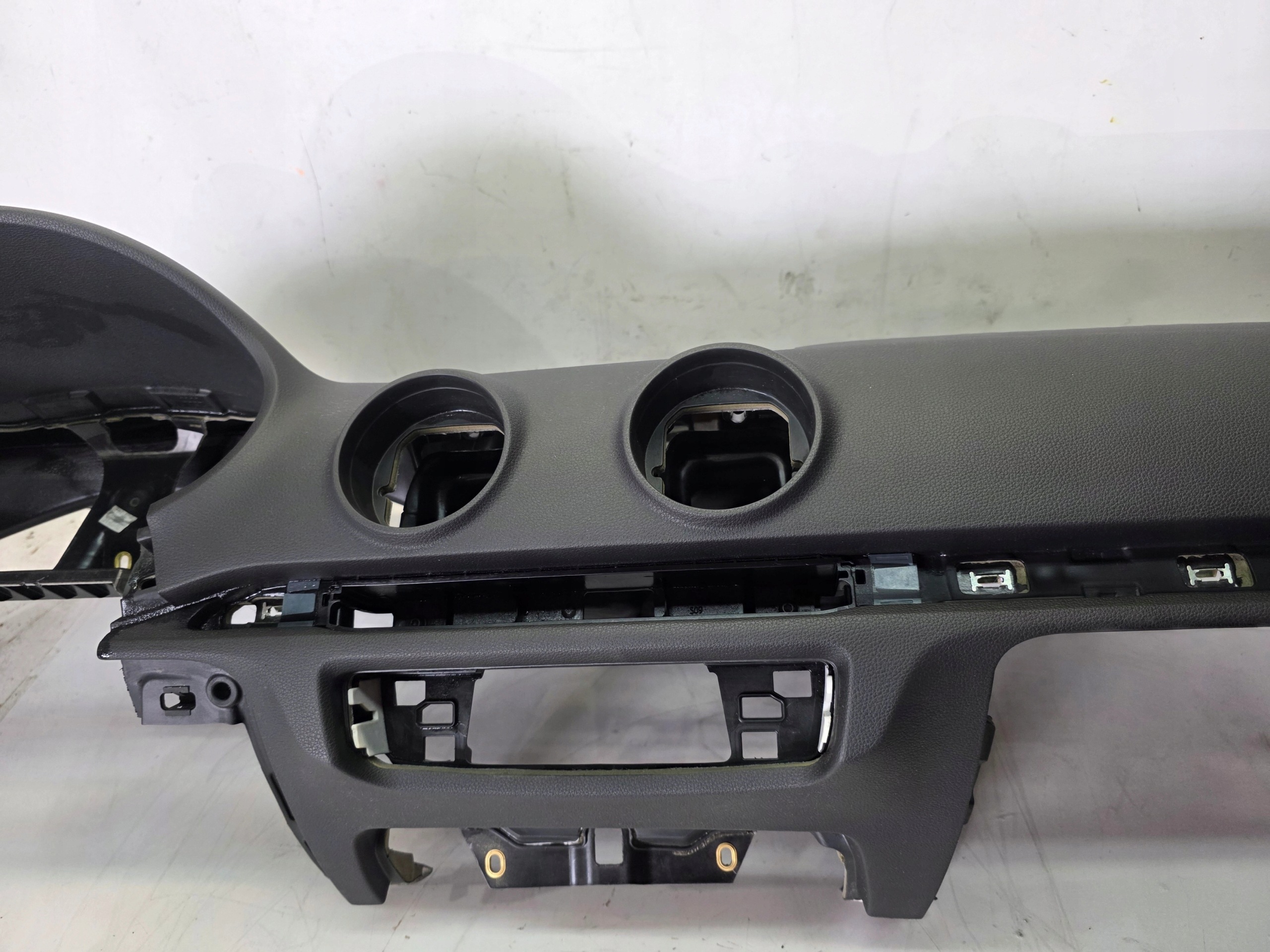 dashboard cockpit console AUDI A3 8V 8V1858041 8V18570001A original