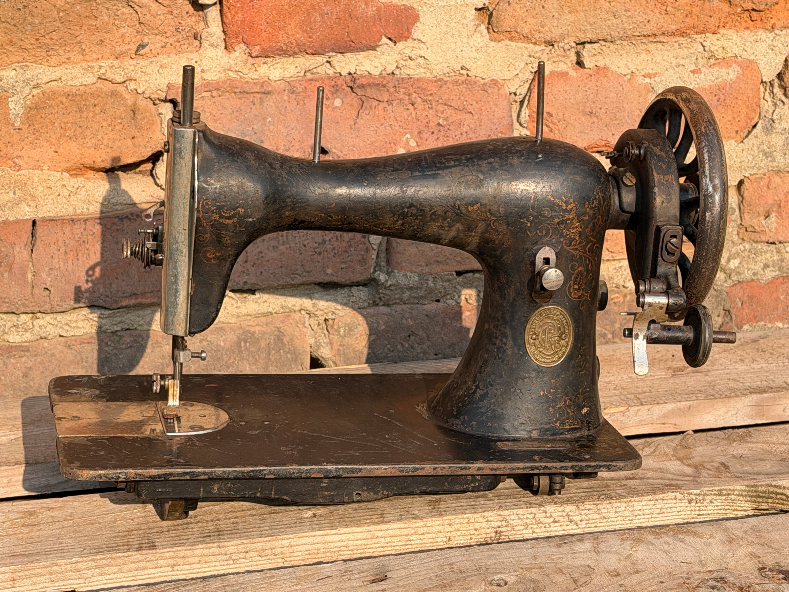 STARA, BĘBENKOWA MASZYNA DO SZYCIA - RAST & GASSER + ORYGNIALNY BĘBENEK