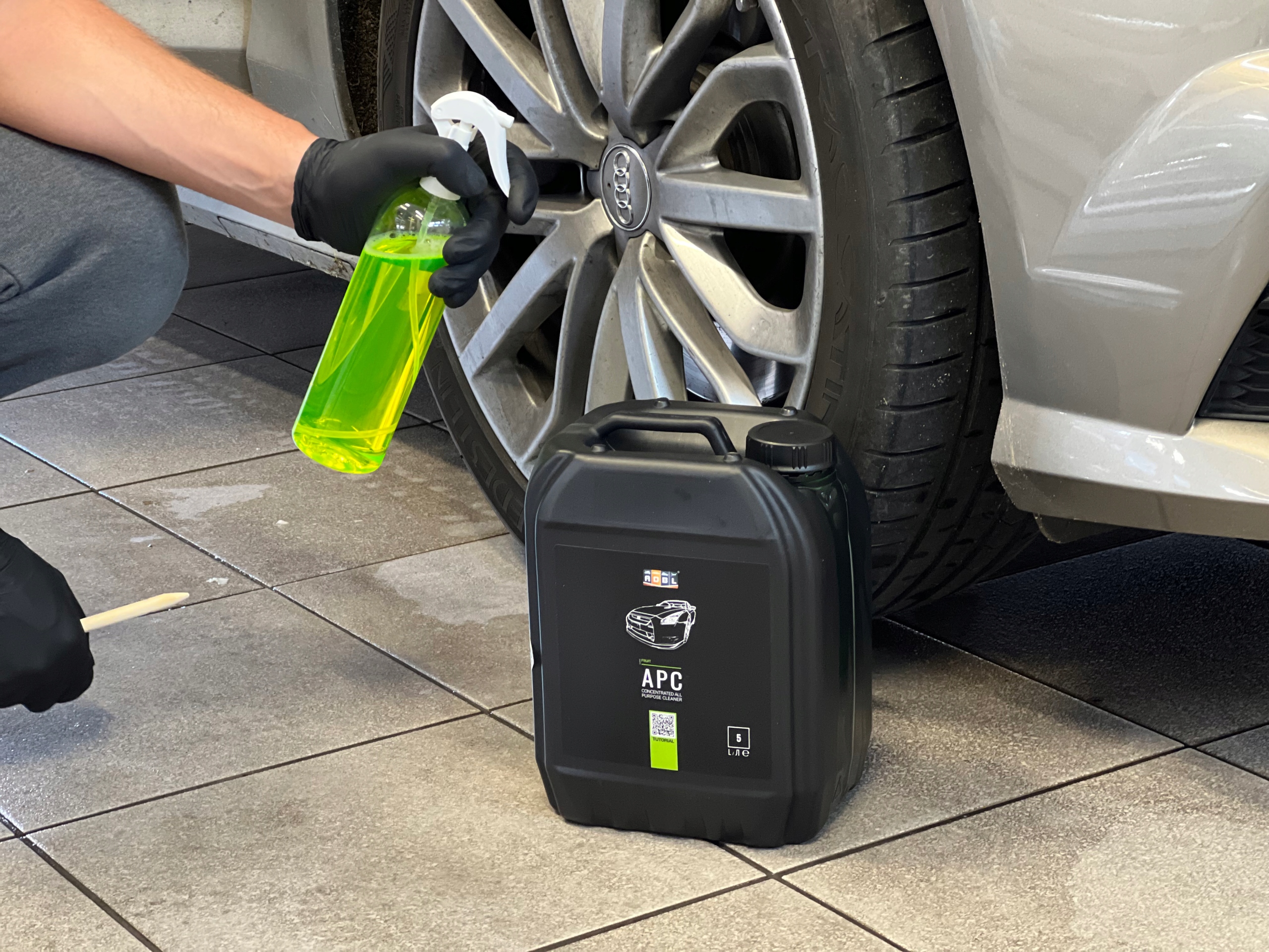 ADBL APC UNIWERSALNY ŚRODEK DO CZYSZCZENIA 5000ml Stan opakowania oryginalne