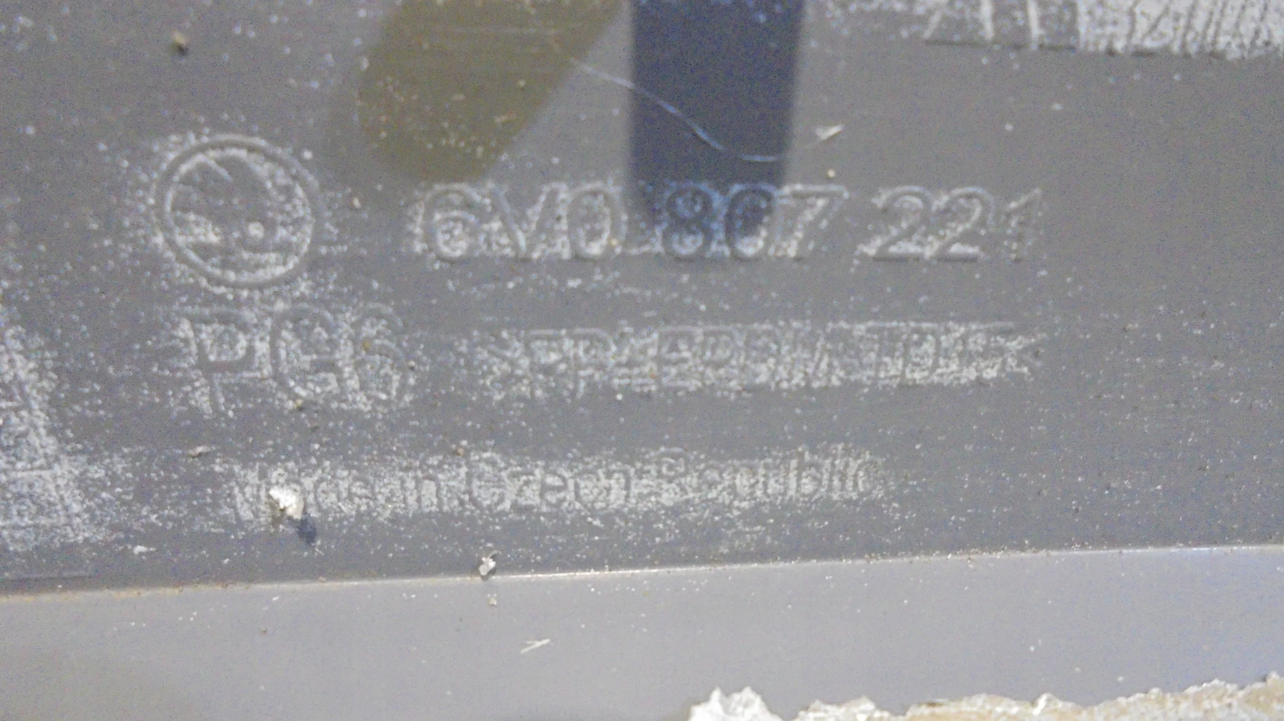 bumper front 6V0807221 Skoda Fabia III 3