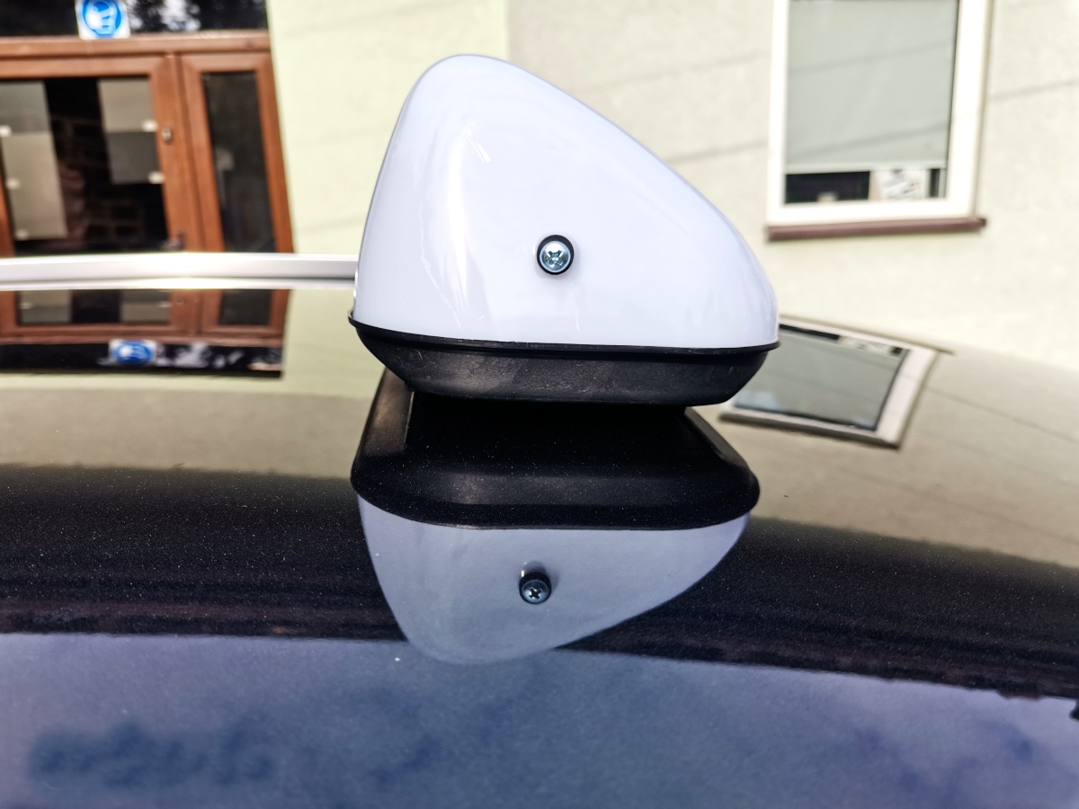 BEZPRZEWODOWA LAMPA KOGUT TAXI LED NA PILOTA MEGA Informacje dodatkowe żarówki w zestawie