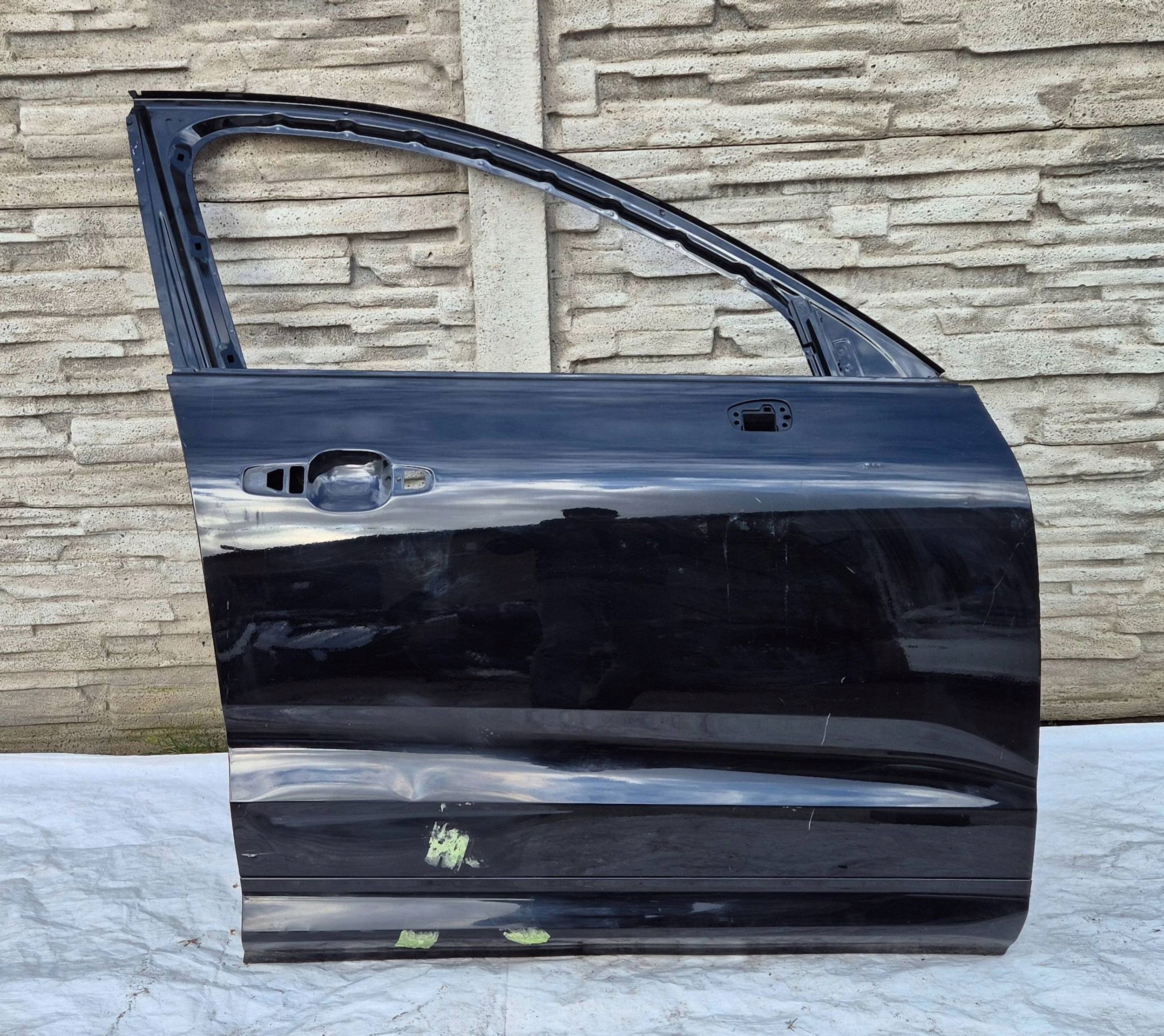 VOLVO XC60 II 17-24 drzwi prawy przód ORG