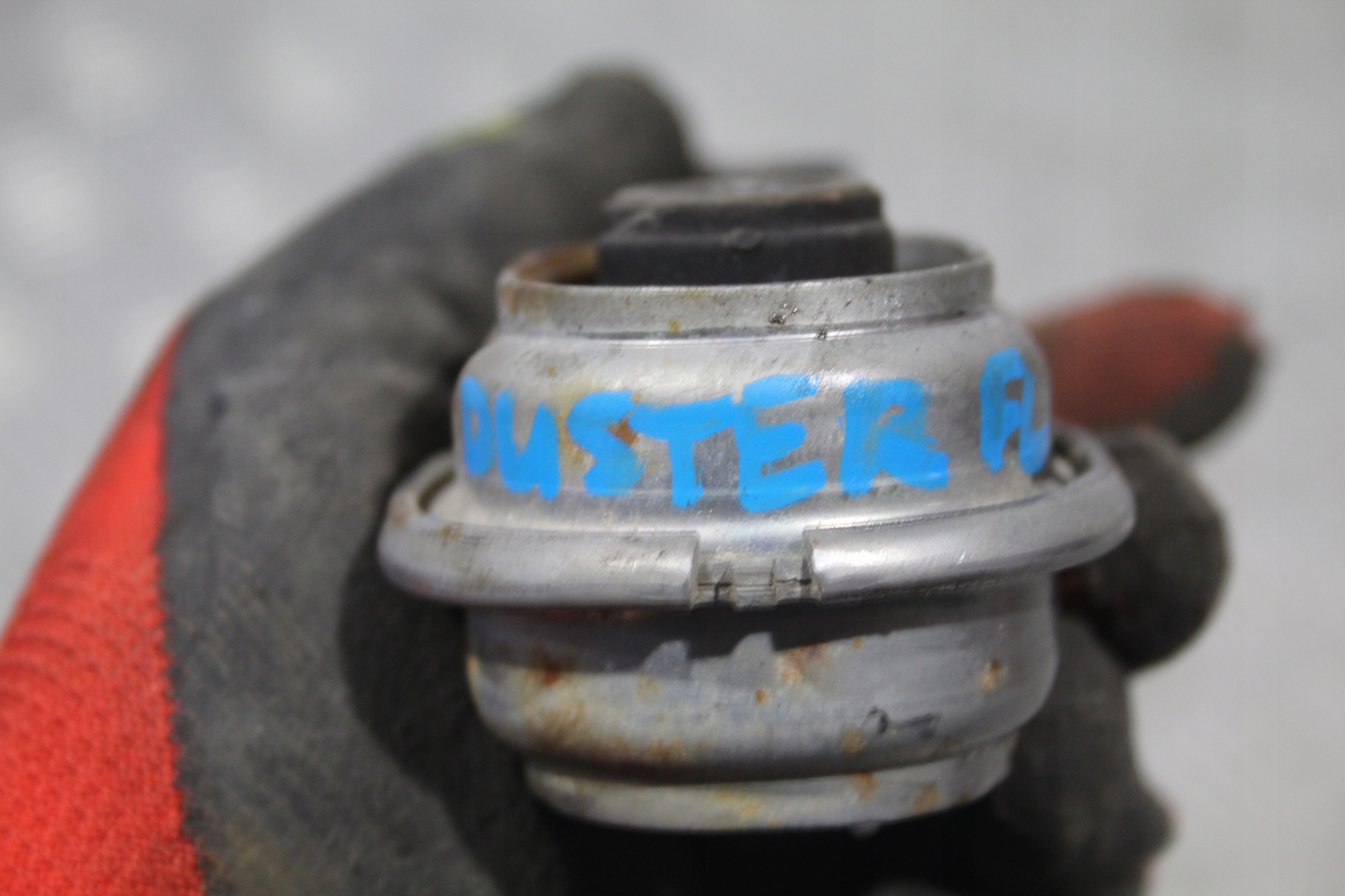 SUPPORTO STAFFA MOTORE DACIA DUSTER E 1 LIFT