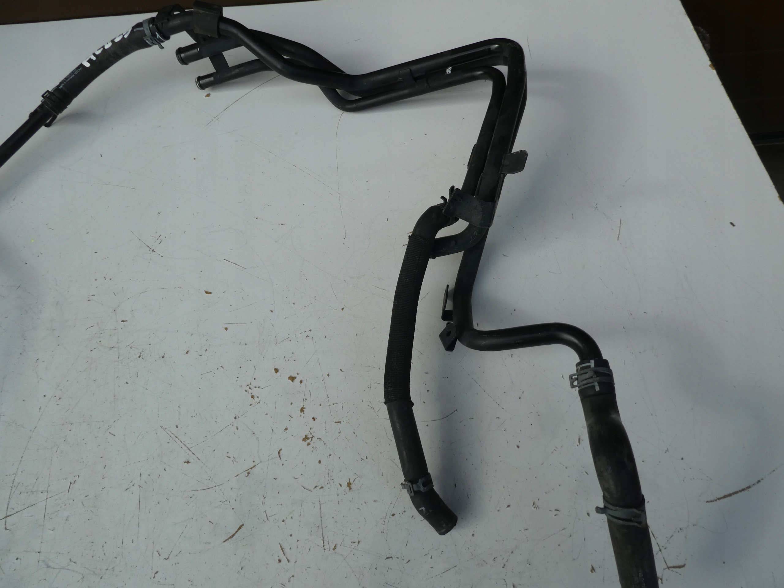 PRIJENOS CRIJEVO CIJEV VODE VW AMAROK 2H0121109B