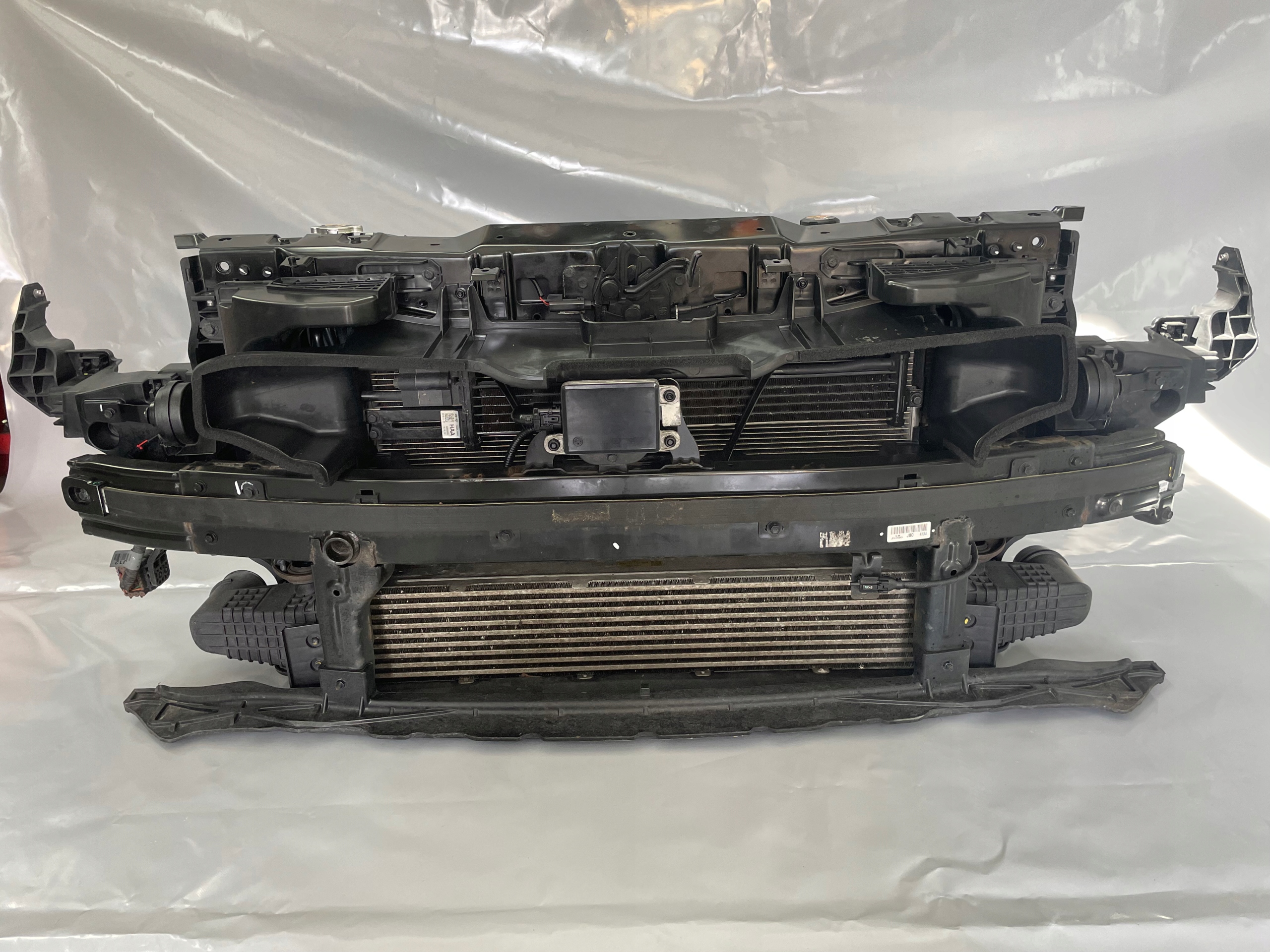 PAS PRZEDNI CHŁODNICE WENTYLATORY RADAR KIA STINGER GT 3.3 T-GDI