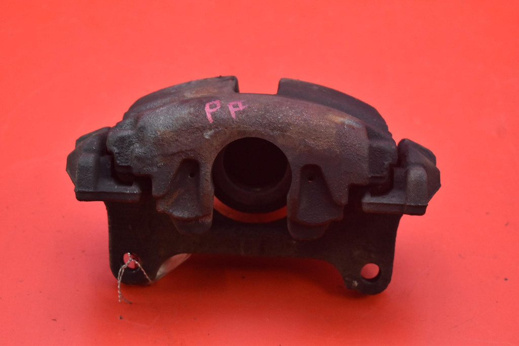 caliper brake right front VW PASSAT CC 2.0 TDI 140 KM 12-17