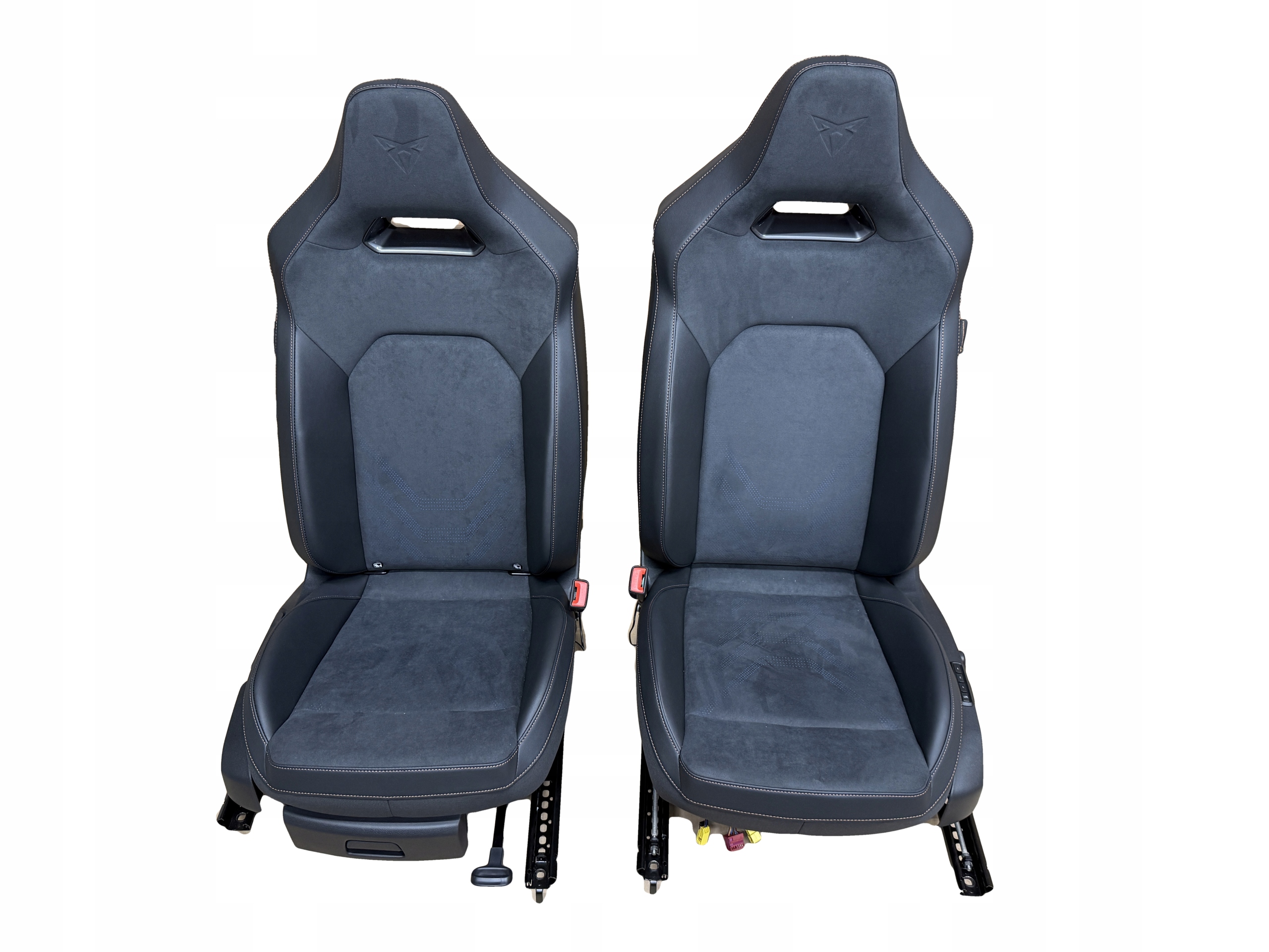 CUPRA LEON FORMENTOR VZ LIFT seats front leather ALCANTARA