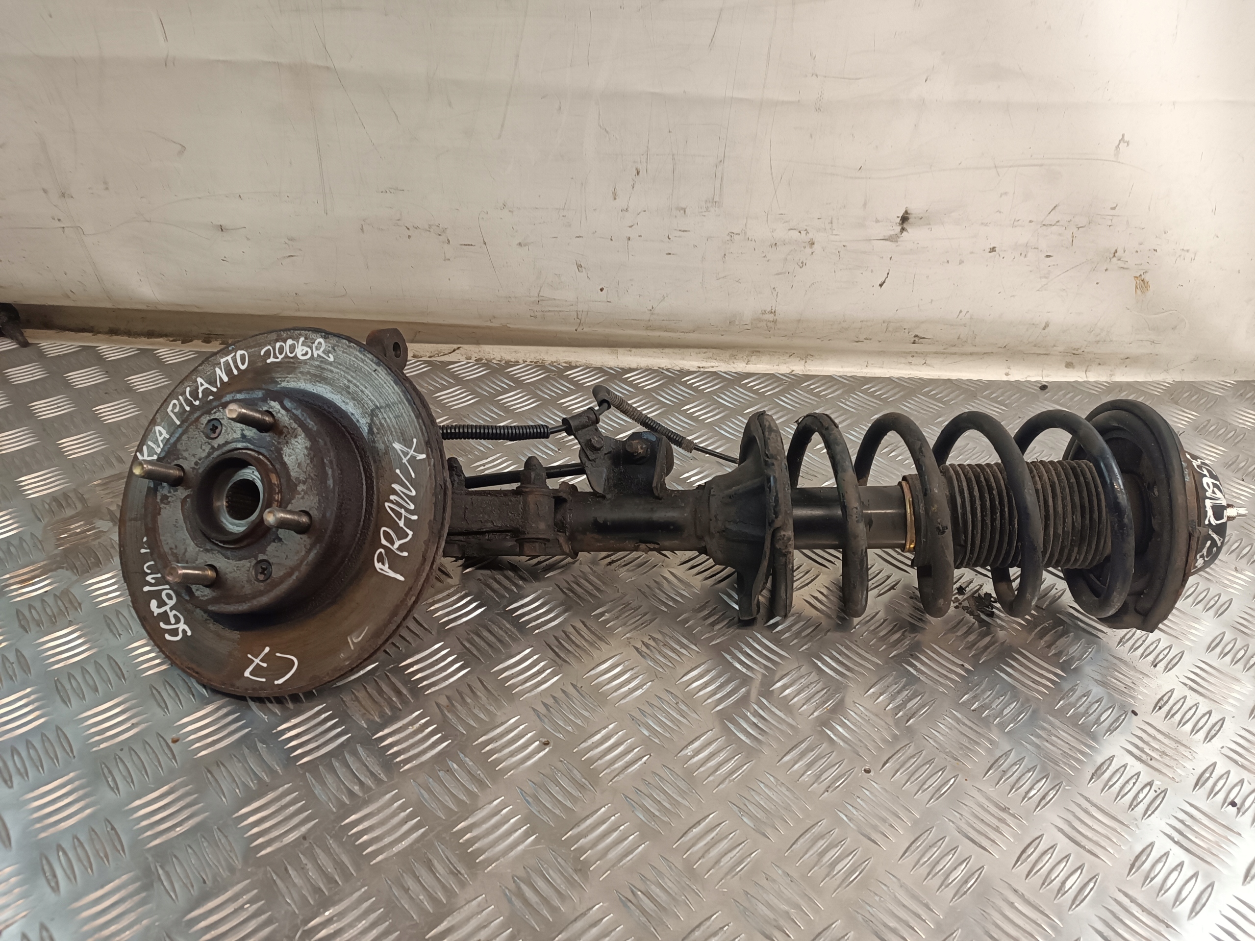 McPherson right front KIA PICANTO 2006r 1.1B
