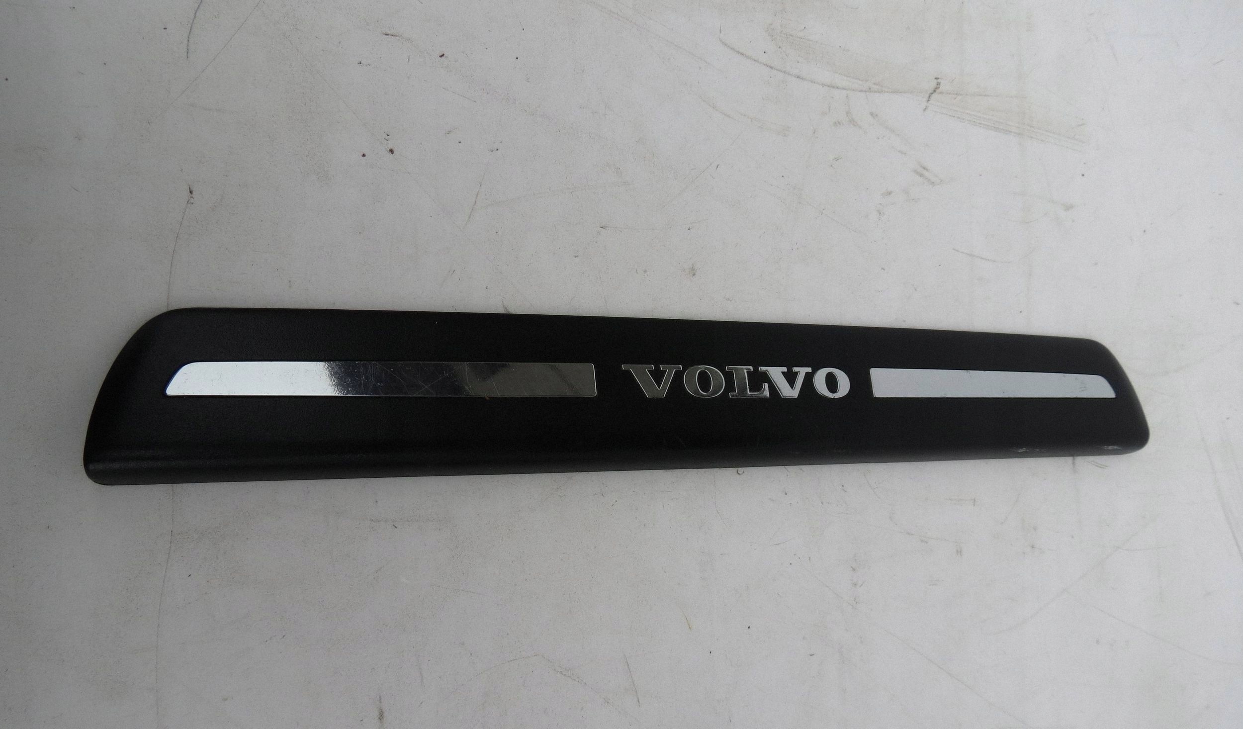 cap threshold door PRZEDNICH left front VOLVO S40 II V50 and 30744287