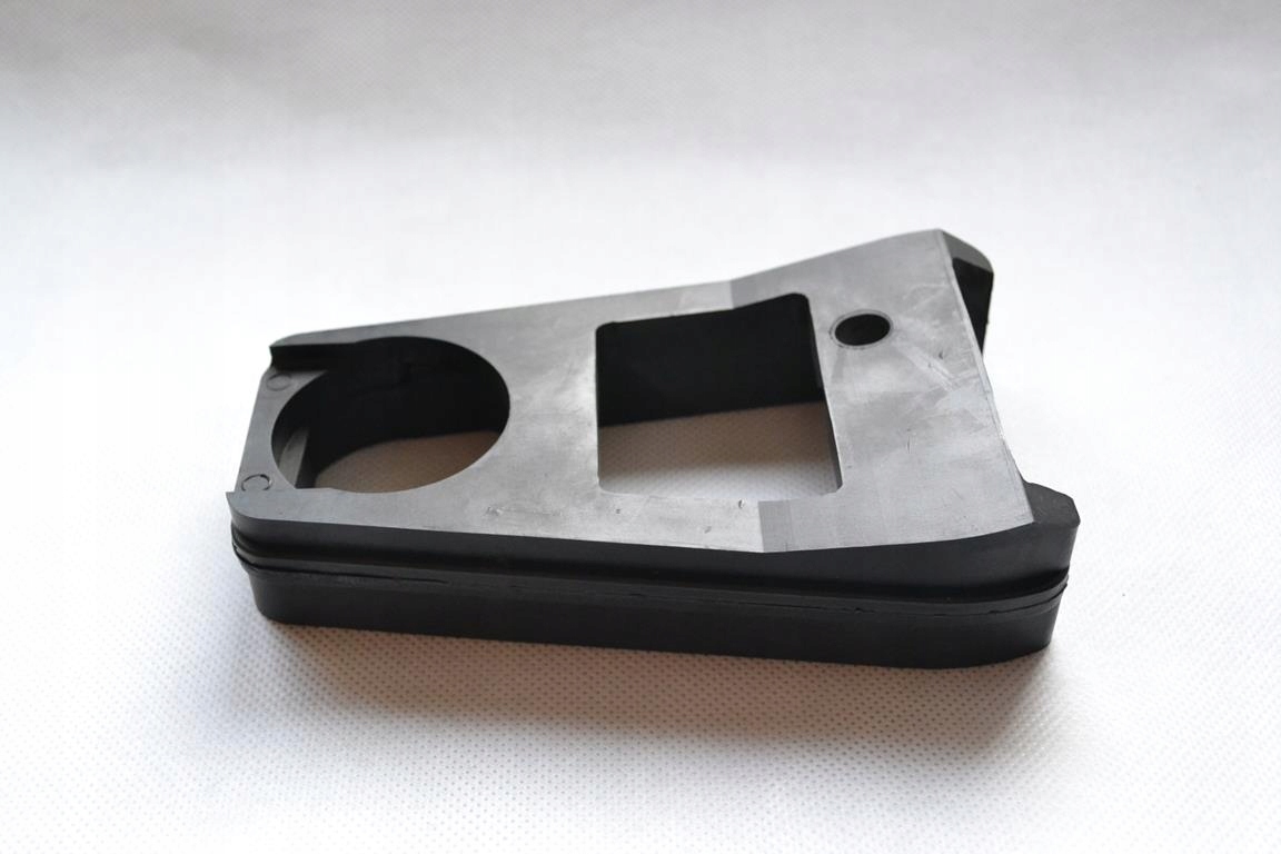 sklz reťaze kryt výkyvného ramena Suzuki Gsxr 750 1100 88-92' nový Oem