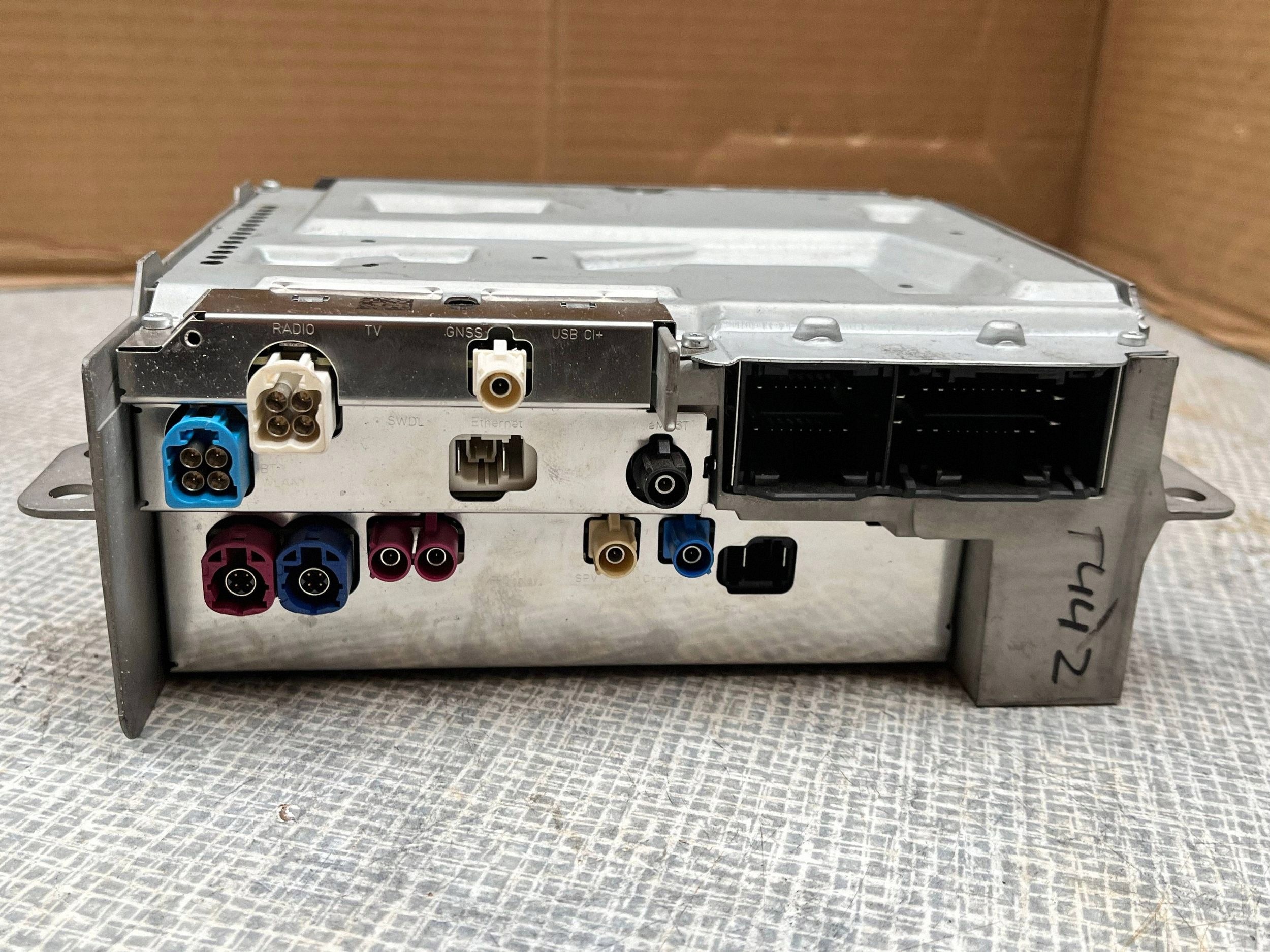 MERCEDES HEADUNIT RADIO NAVI + code 2969003105 A2969003105 @M