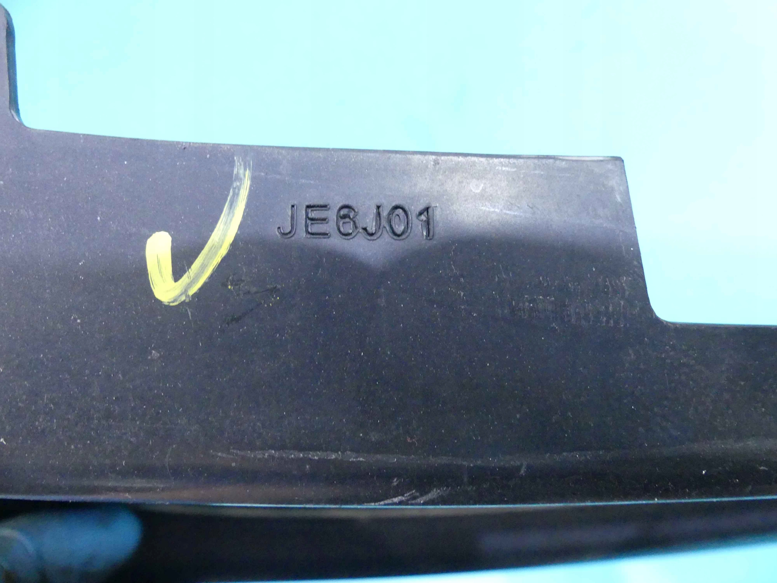 решетка радиатора seat Ibiza IV 6J европа 08-12