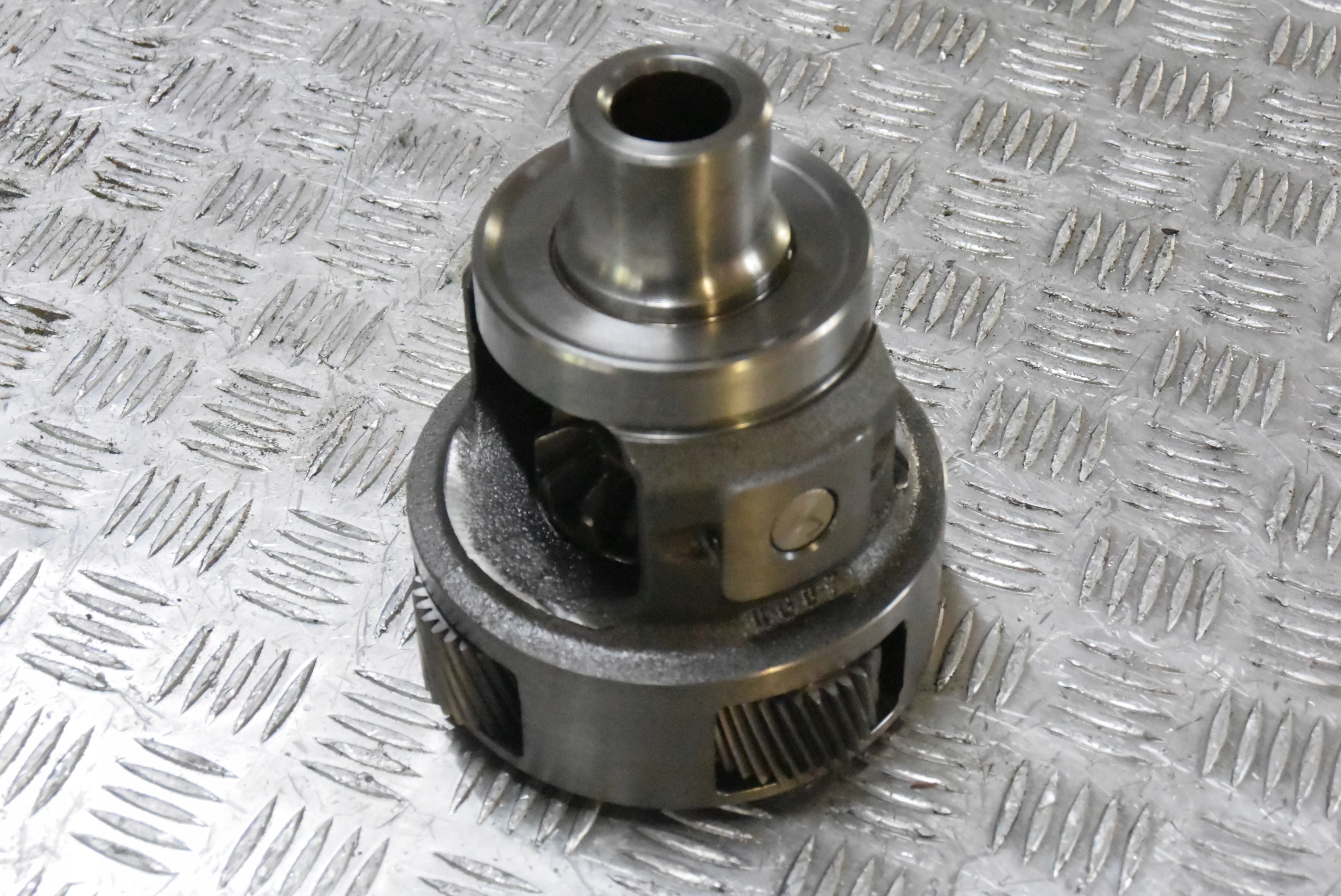 MECHANIZM RÓŻNICOWY 6F35 FORD 6F35 DV6P 7F465 AB