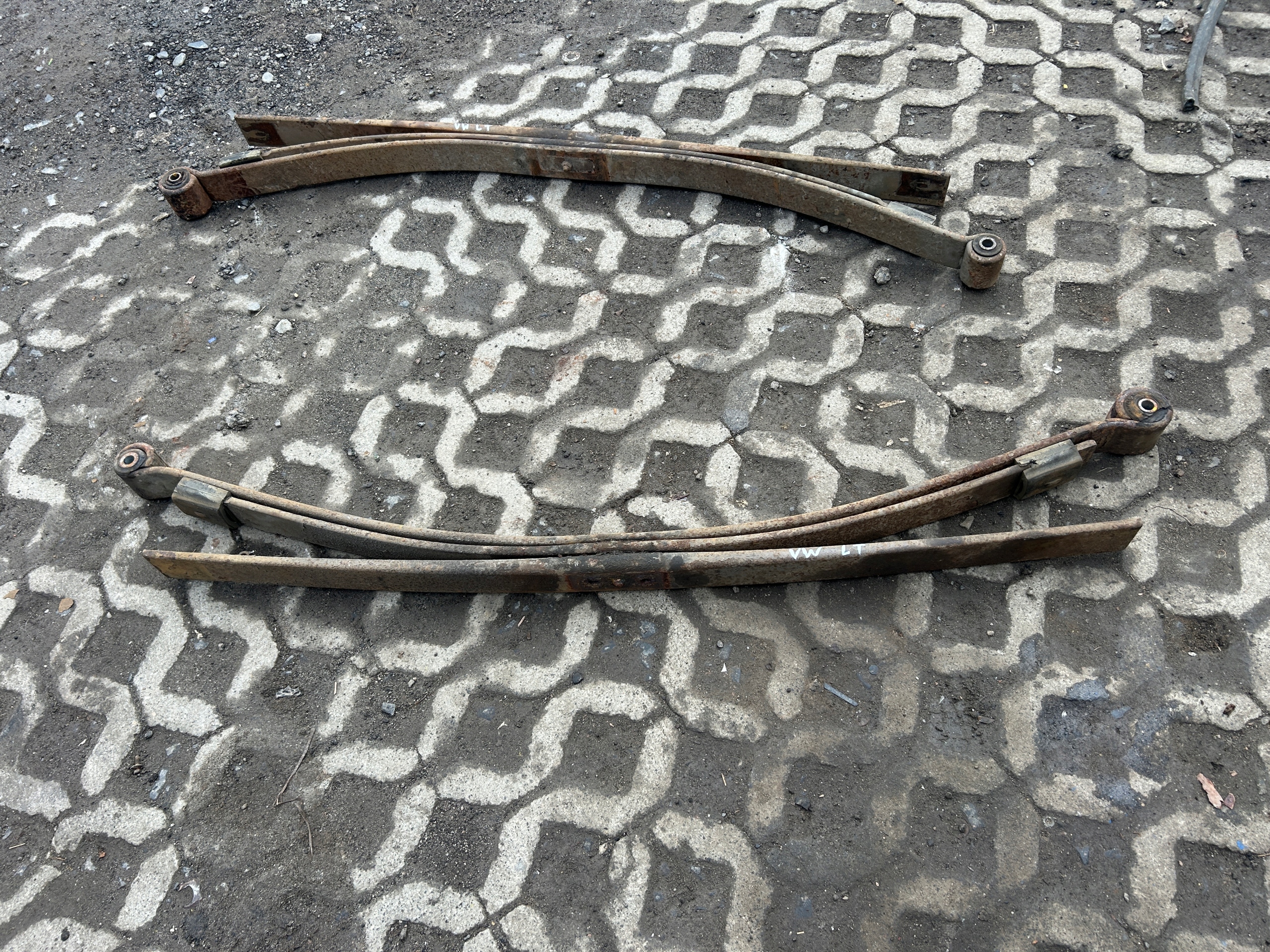 VW LT II SPRINTER 903 SKRZYNIOWY RESOR 3 PIÓRA