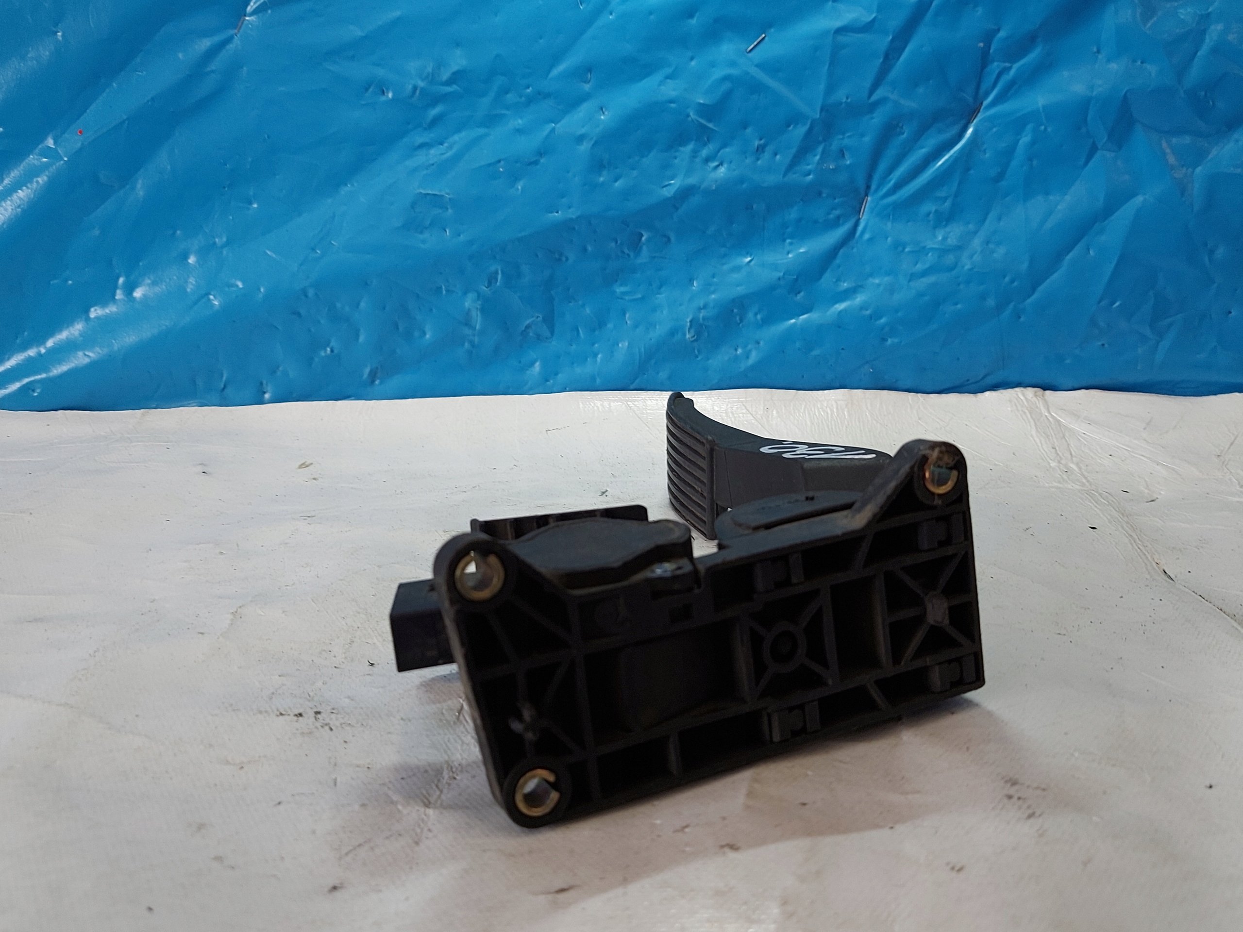 accelerator pedal MERCEDES SPRINTER CDI 0281002335